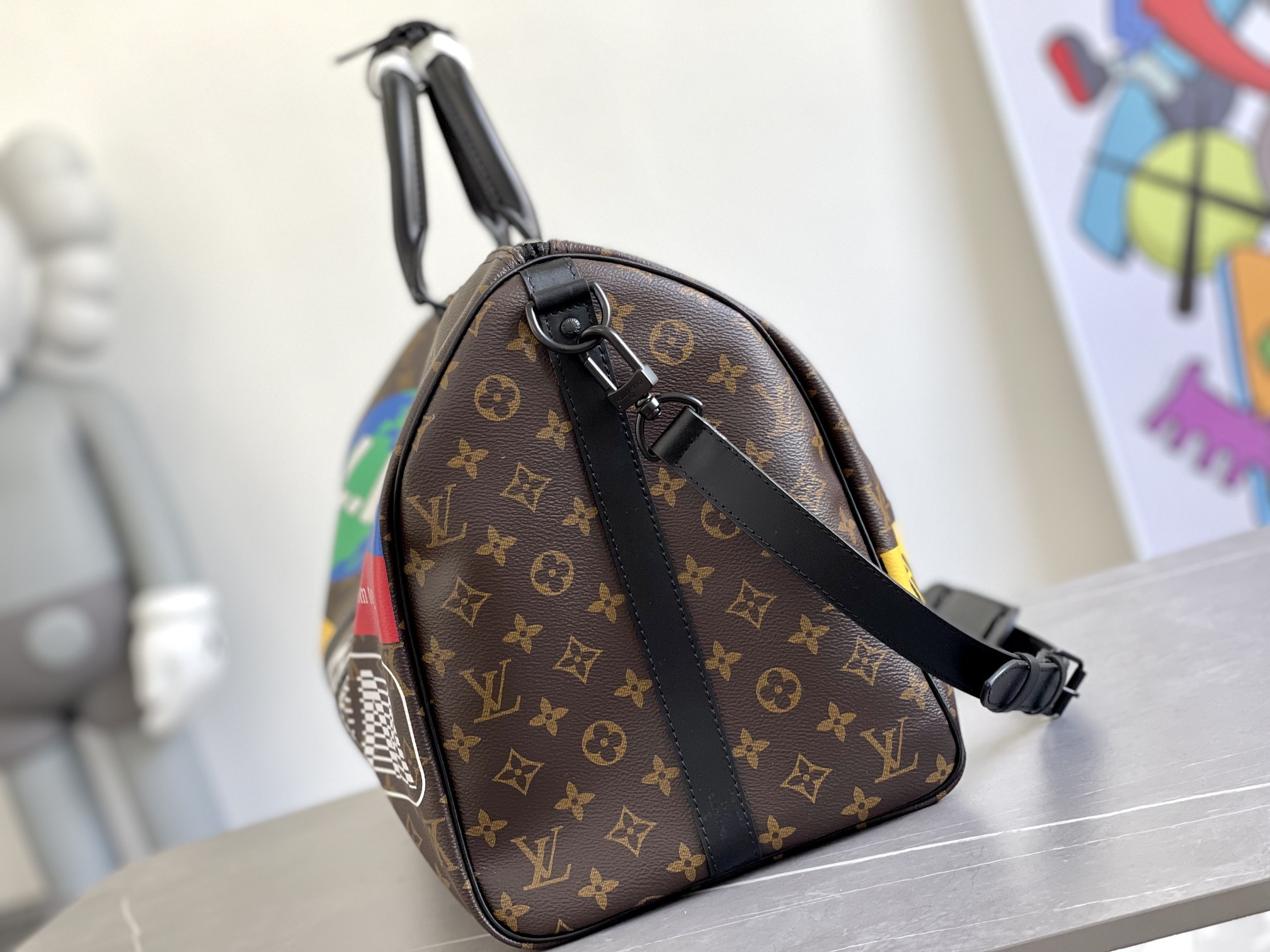 Louis Vuitton Keepall 50 Monogram Travel Bag with Shoulder Strap - Image 2