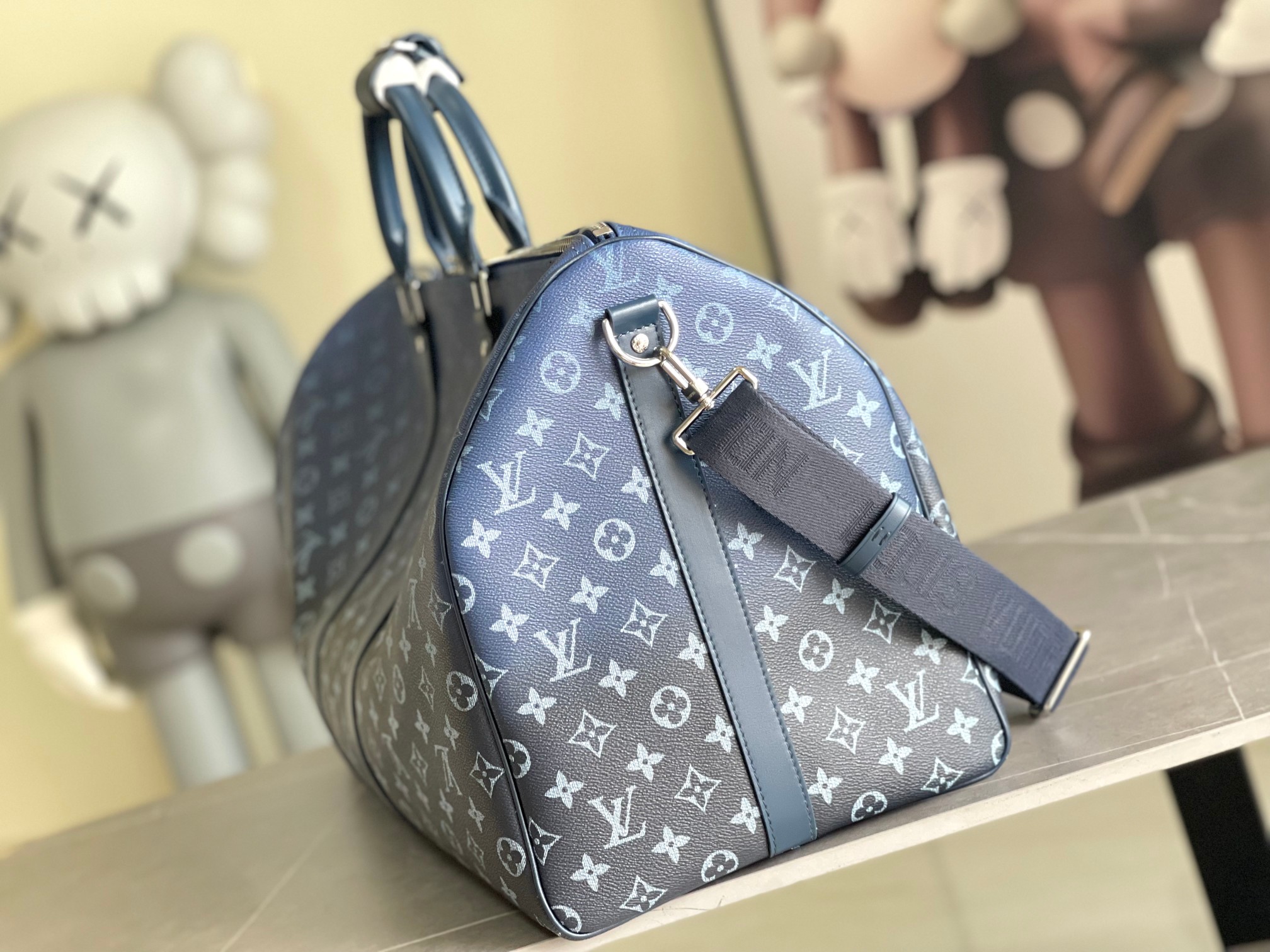 Louis Vuitton Keepall 55 Monogram Gradient Blue Travel Bag - Image 2