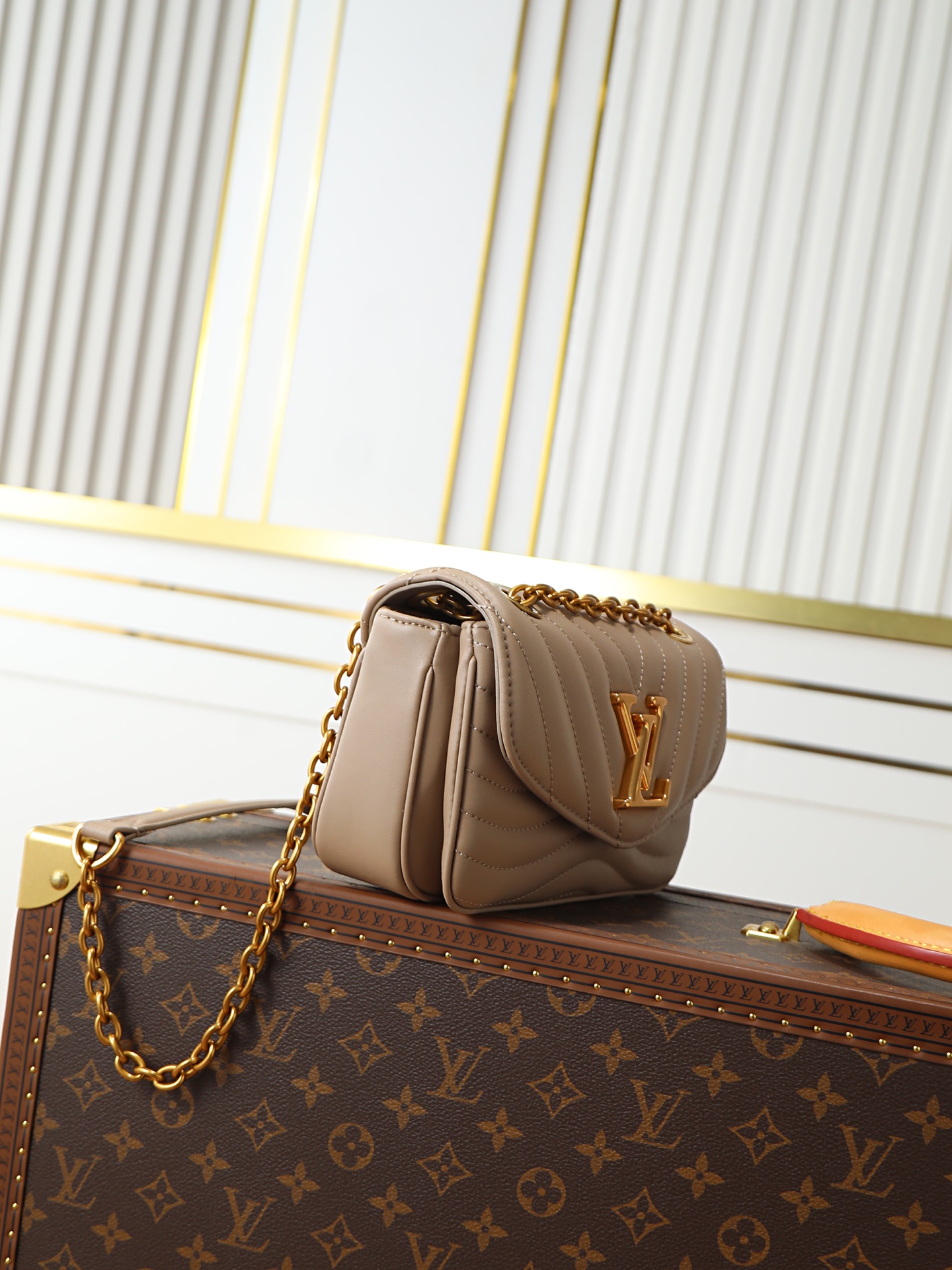 Louis Vuitton New Wave Small Chain Bag M20838 - Image 2