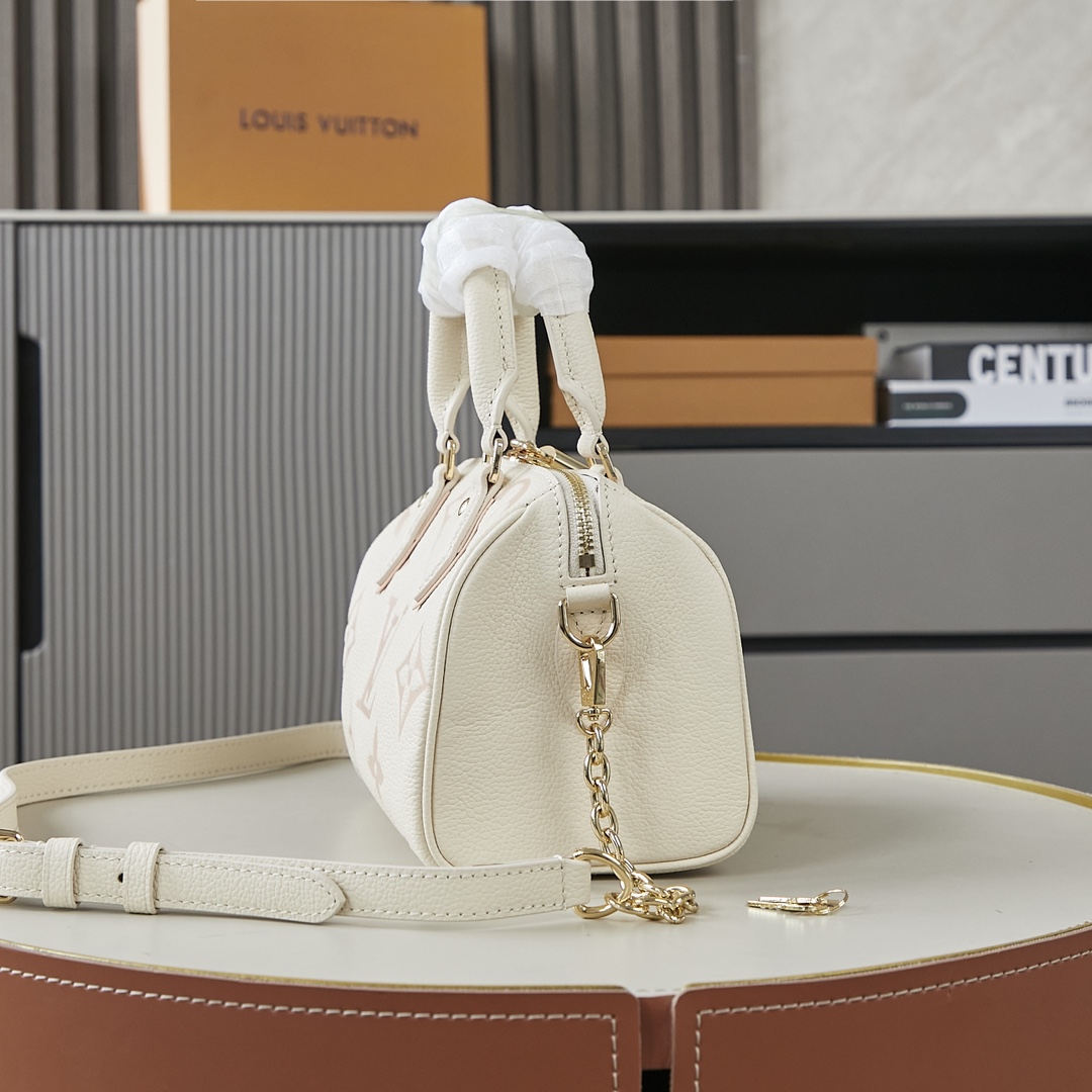 Louis Vuitton Speedy Bandouliere 20 Handbag - Image 2