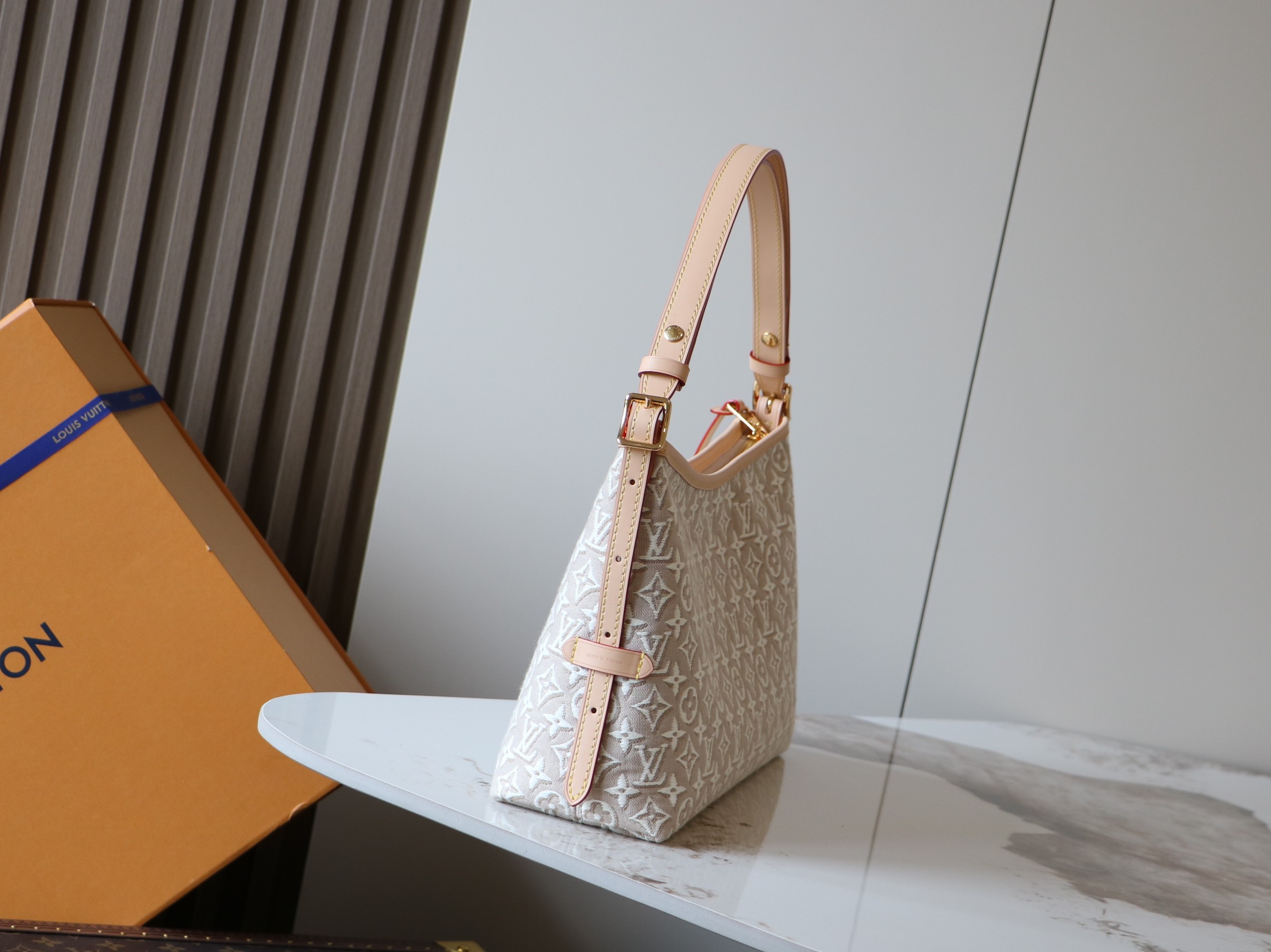 Louis Vuitton CarryAll EastWest Monogram Canvas Handbag M2A136 - Image 2