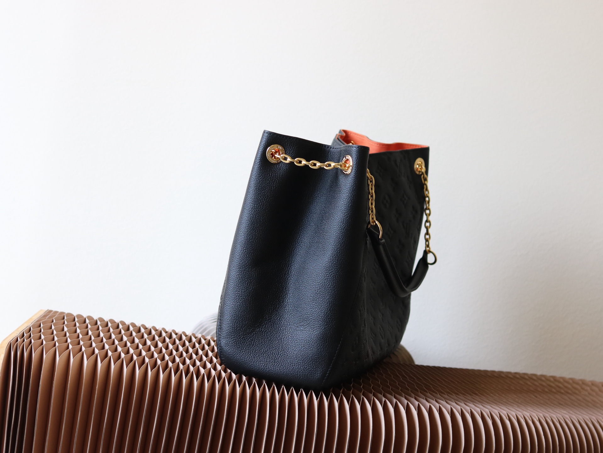 Louis Vuitton Promenade Anytime Medium Handbag - Image 2