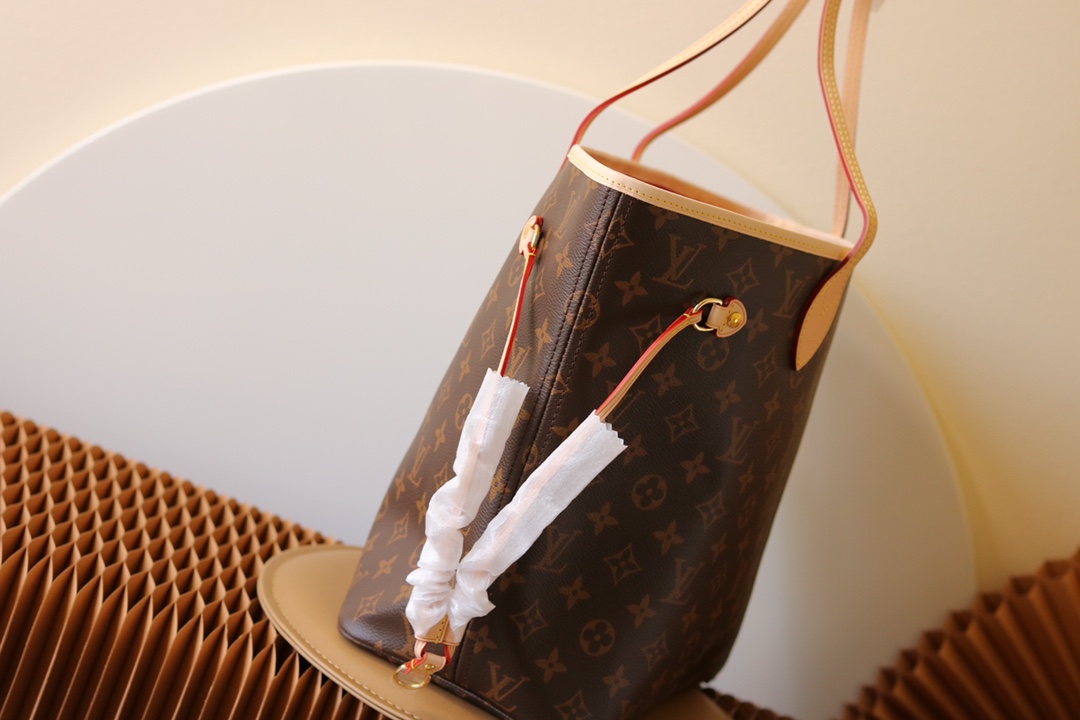 Neverfull Medium Tote Bag - Image 2