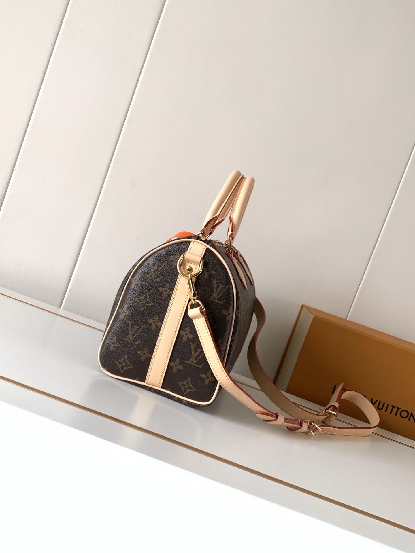 Louis Vuitton Speedy Bandoulière 25 Monogram Canvas Shoulder Bag - Image 2
