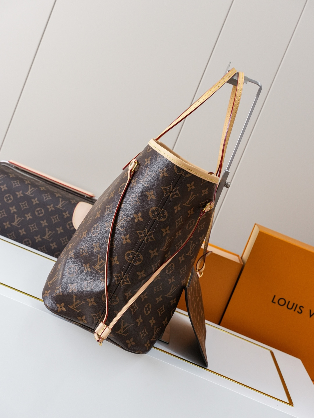 Neverfull Large Monogram Tote Bag M46978 - Image 2