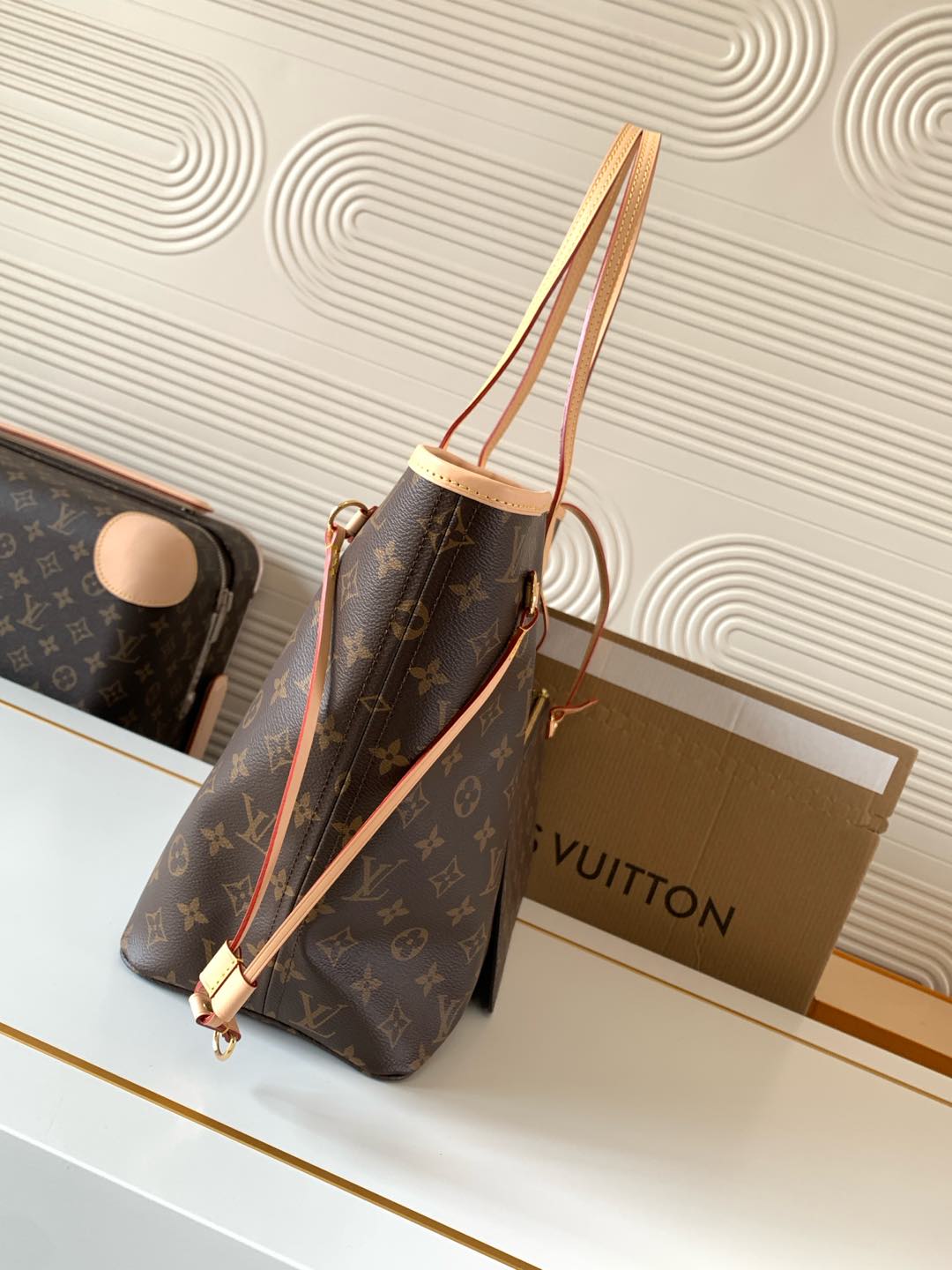 Neverfull MM Monogram Tote Bag - Image 2