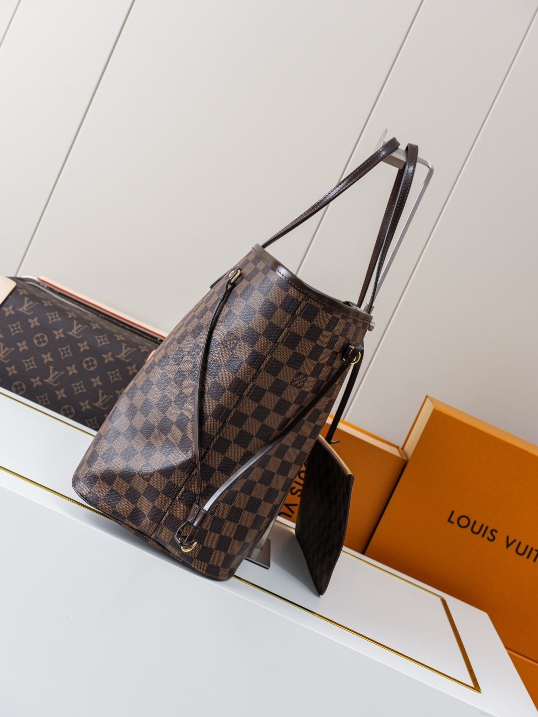 Louis Vuitton Neverfull Large Tote Bag in Damier Ebene - Image 2