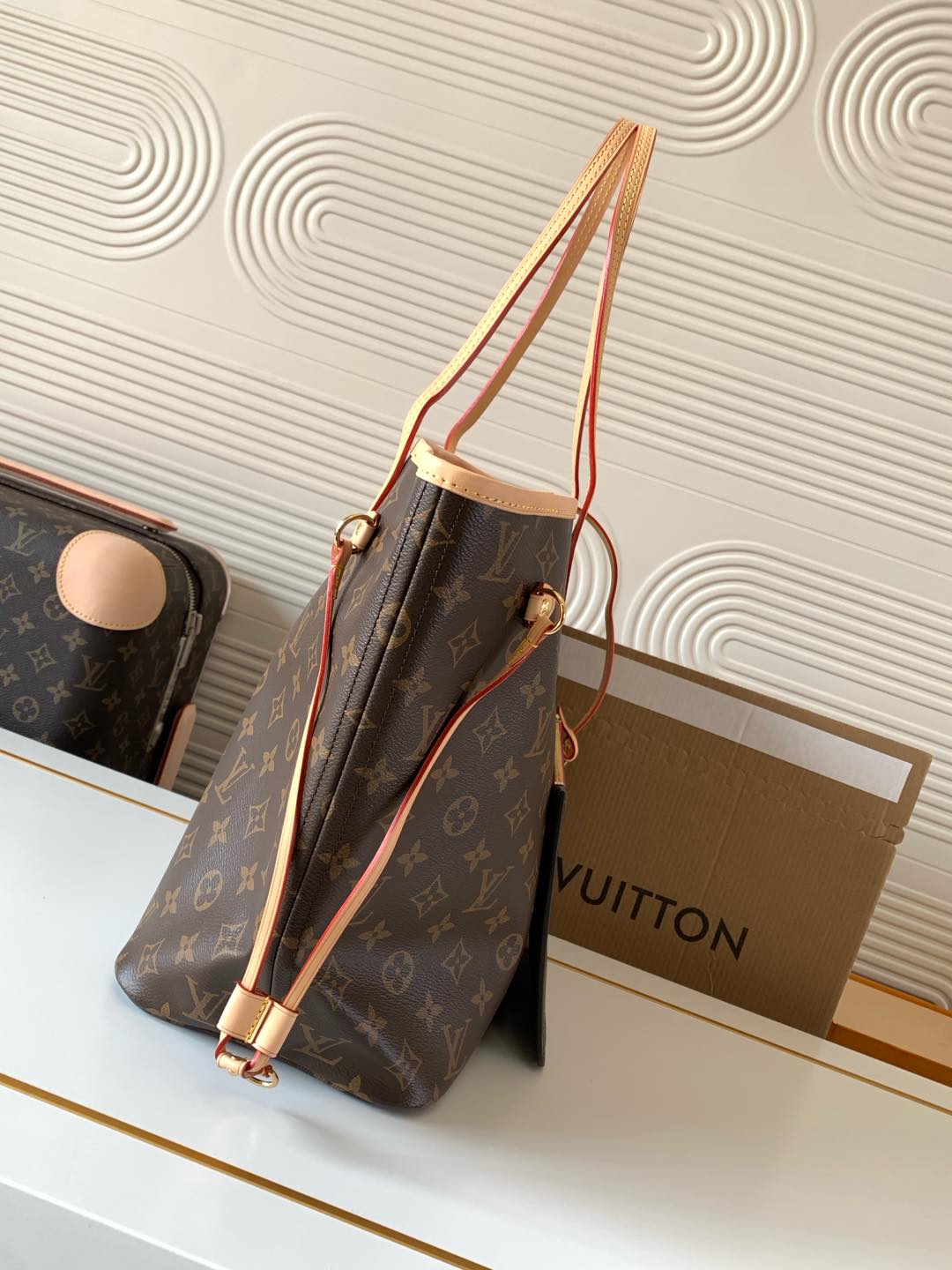 Louis Vuitton Neverfull MM Monogram Tote Bag - Image 2