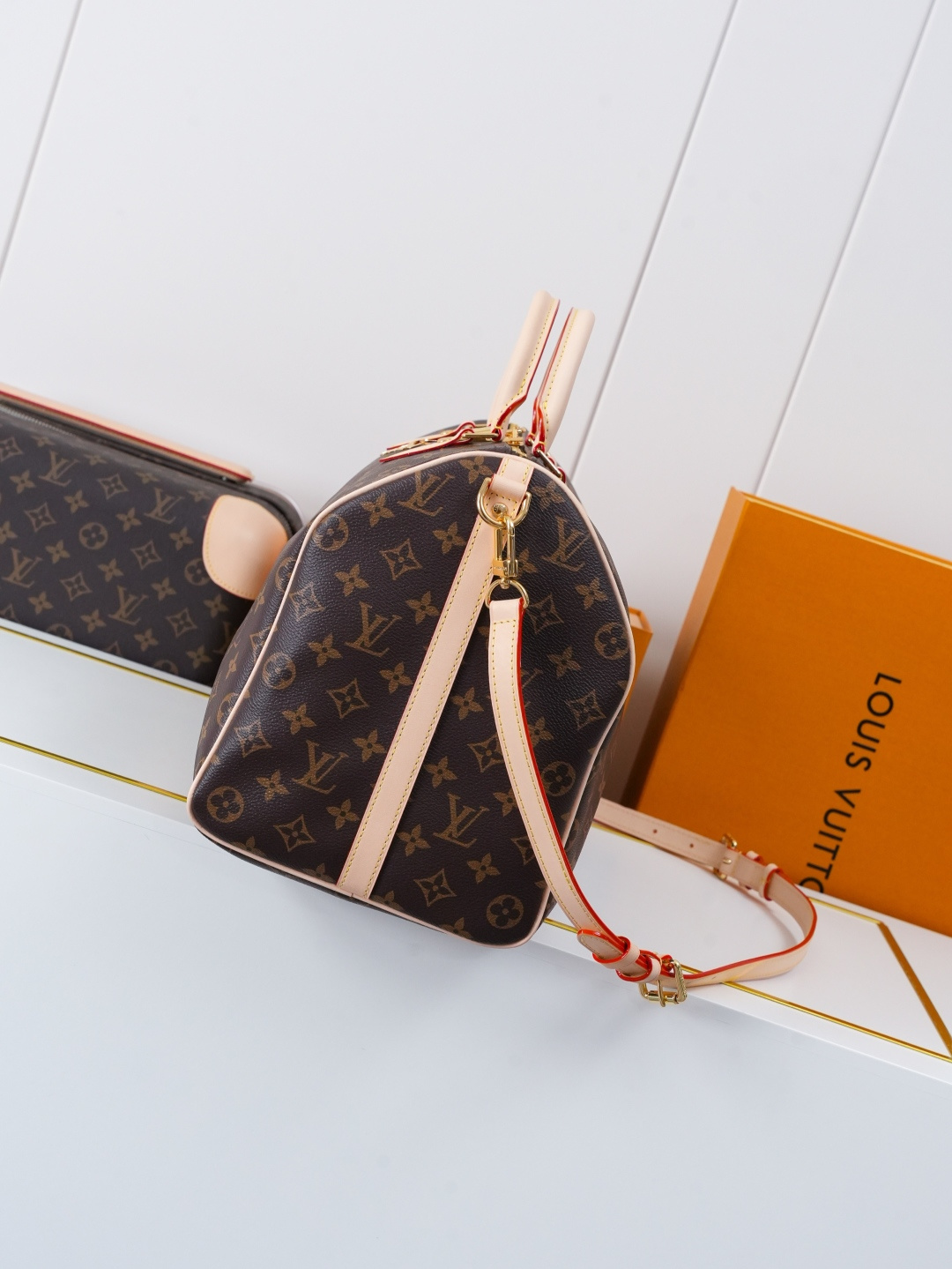 Louis Vuitton Speedy Bandouliere 40 Monogram Canvas Handbag - Image 2