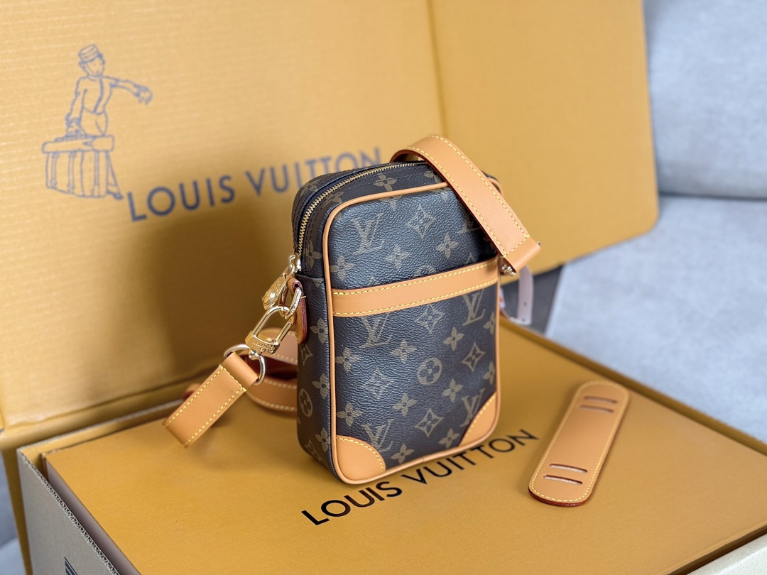 Louis Vuitton Danube Monogram Crossbody Bag - Image 2