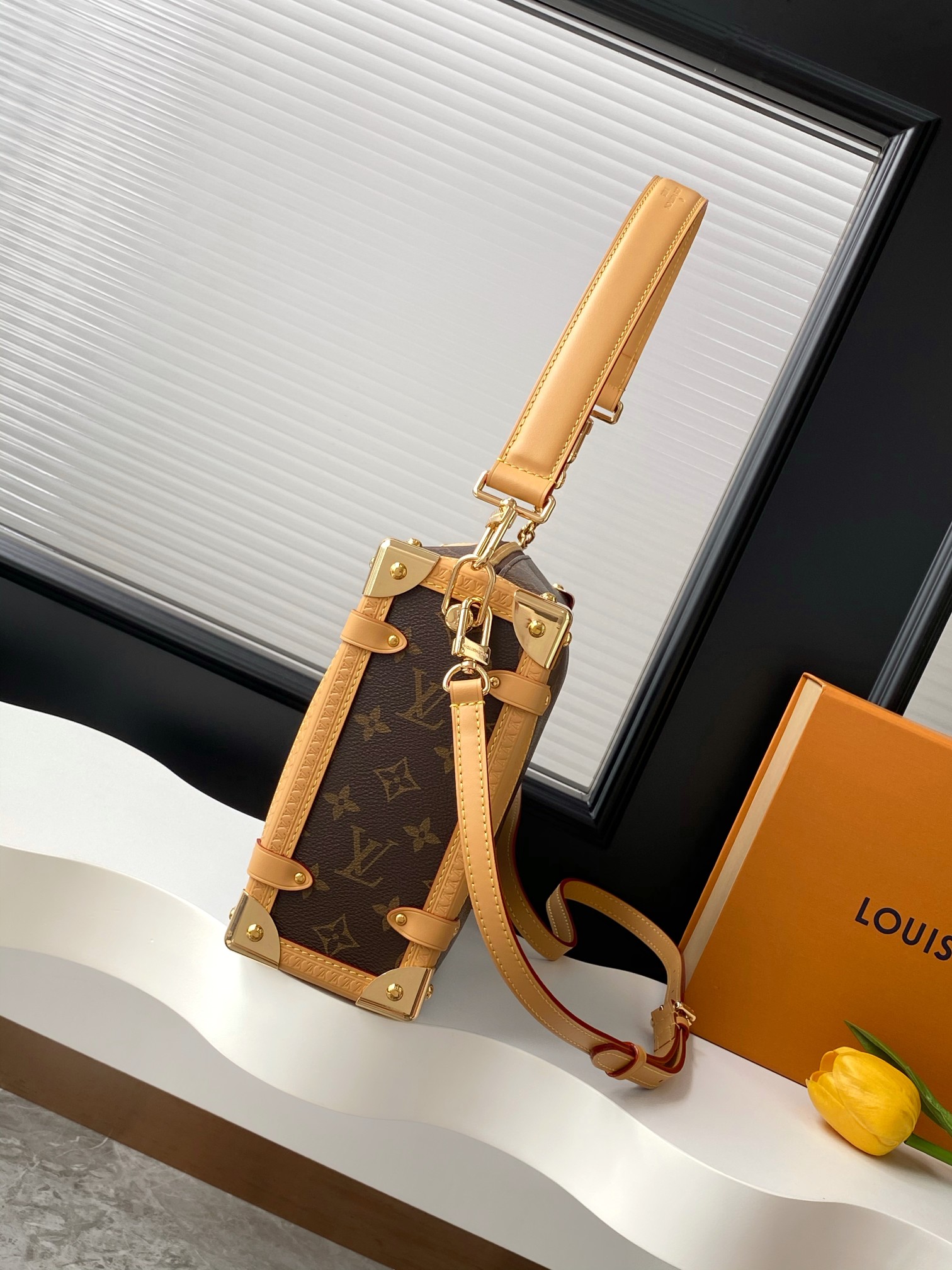 Louis Vuitton Side Trunk Large Handbag M14513 - Image 2