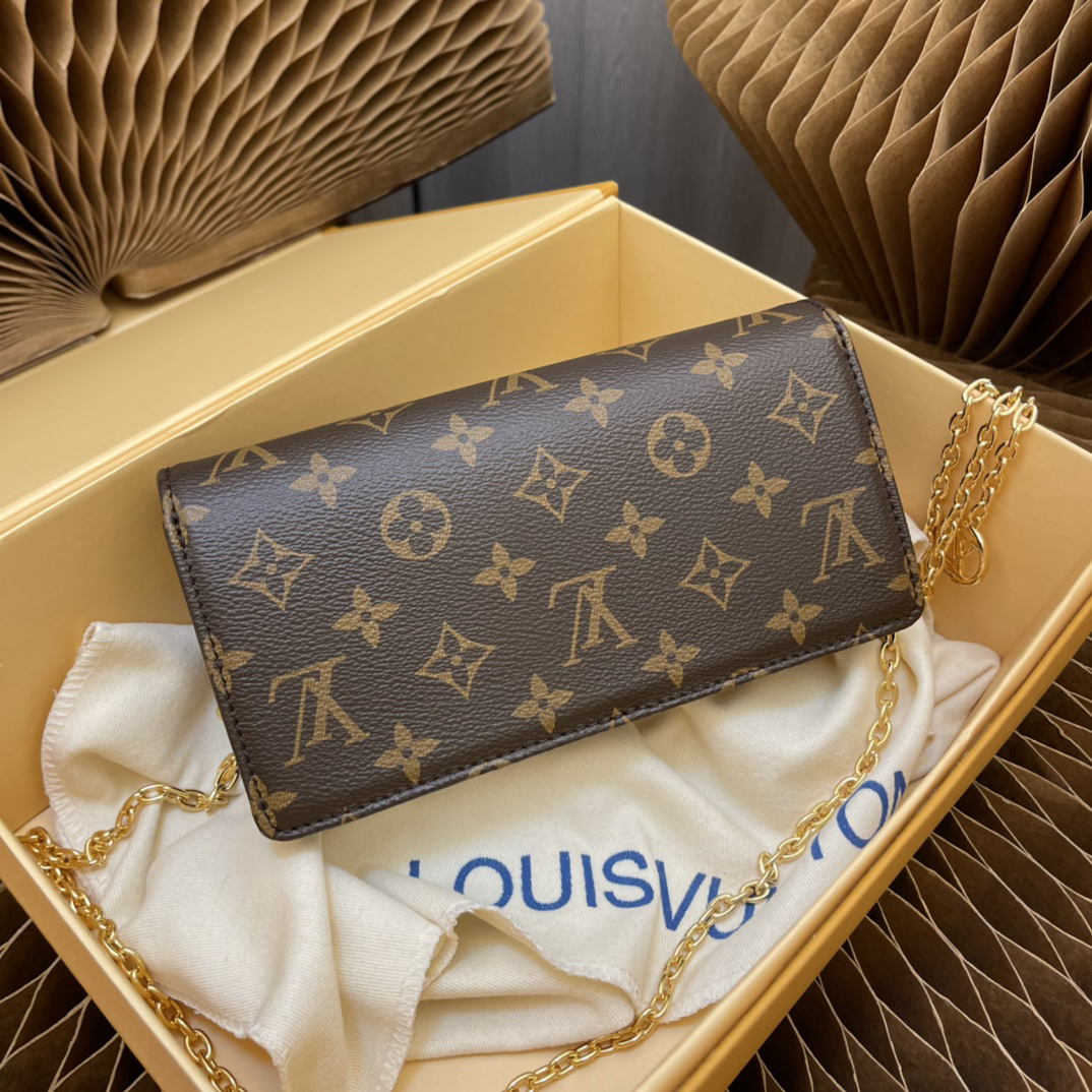 Louis Vuitton Lily Wallet on Chain in Monogram Canvas - Image 2