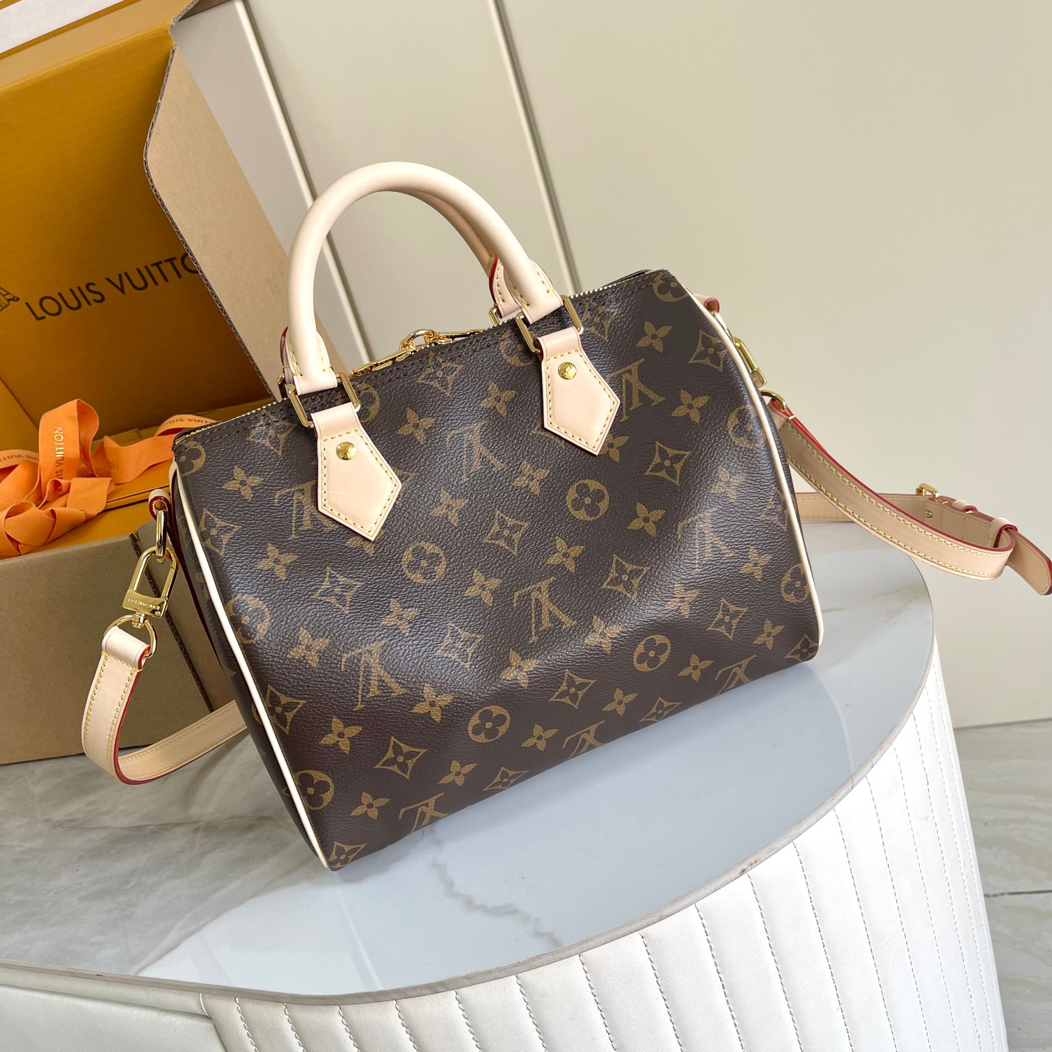 Louis Vuitton Speedy Bandouliere 25 Monogram Handbag - Image 2