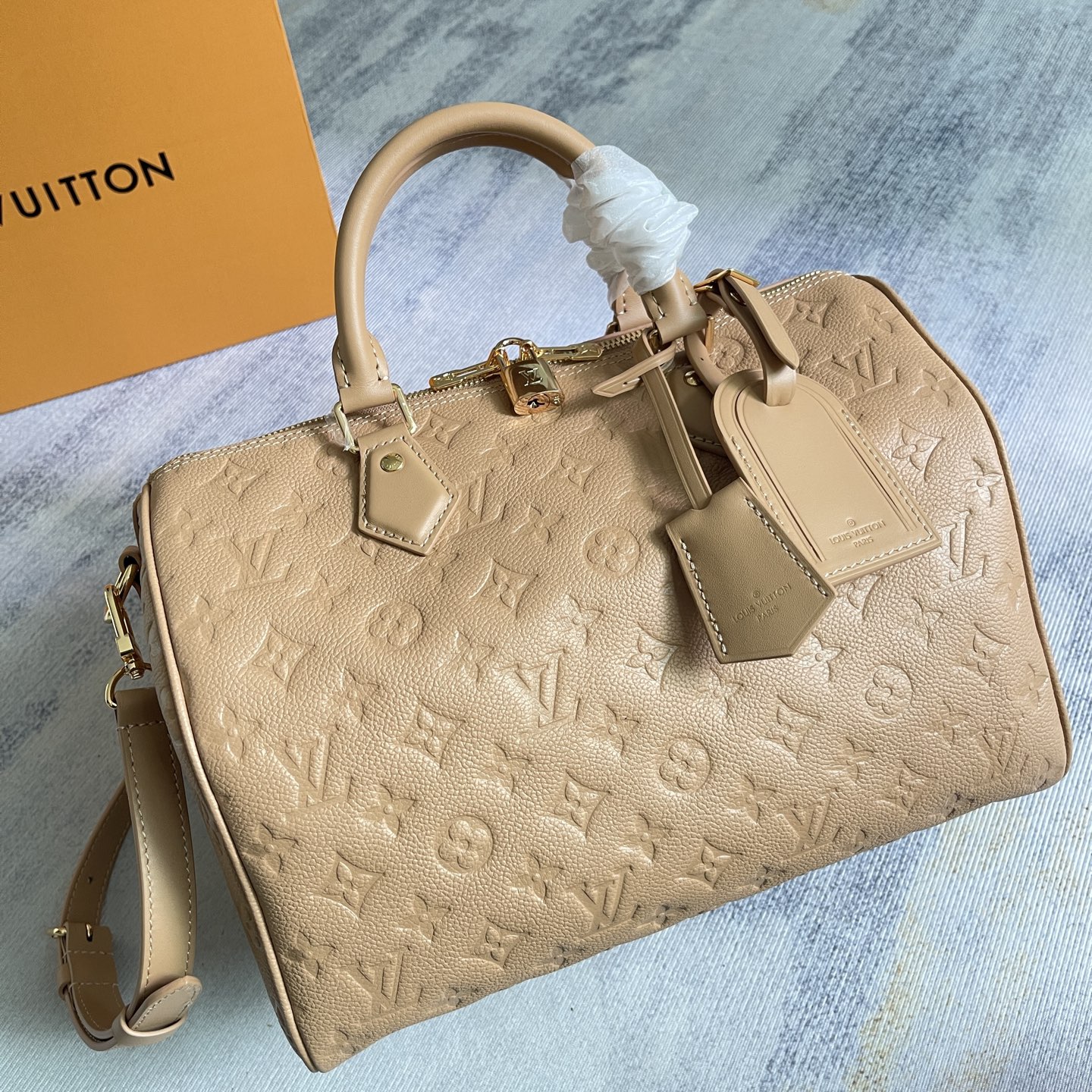 Louis Vuitton Speedy Soft 30 Handbag - Image 2