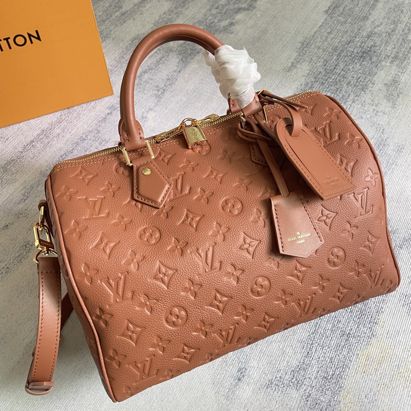 Louis Vuitton Speedy Soft 30 Handbag - Image 2