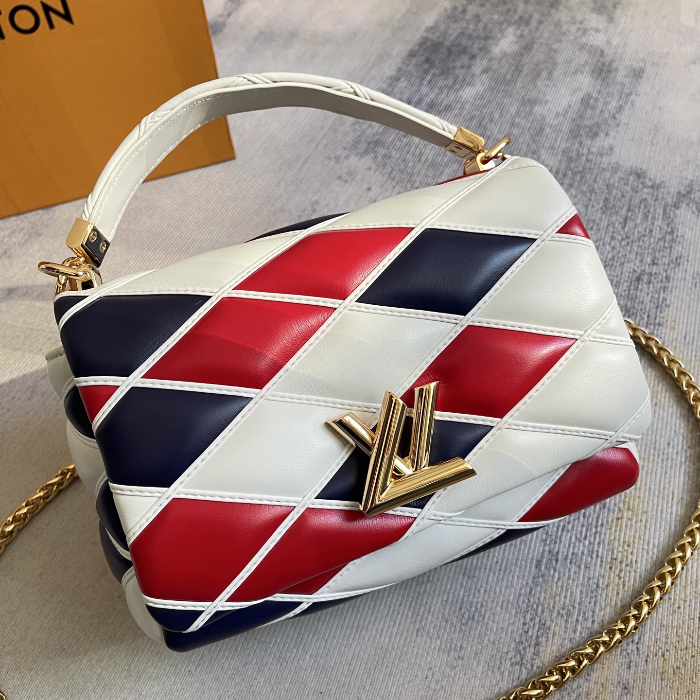 Louis Vuitton GO-14 Medium Handbag - Image 2