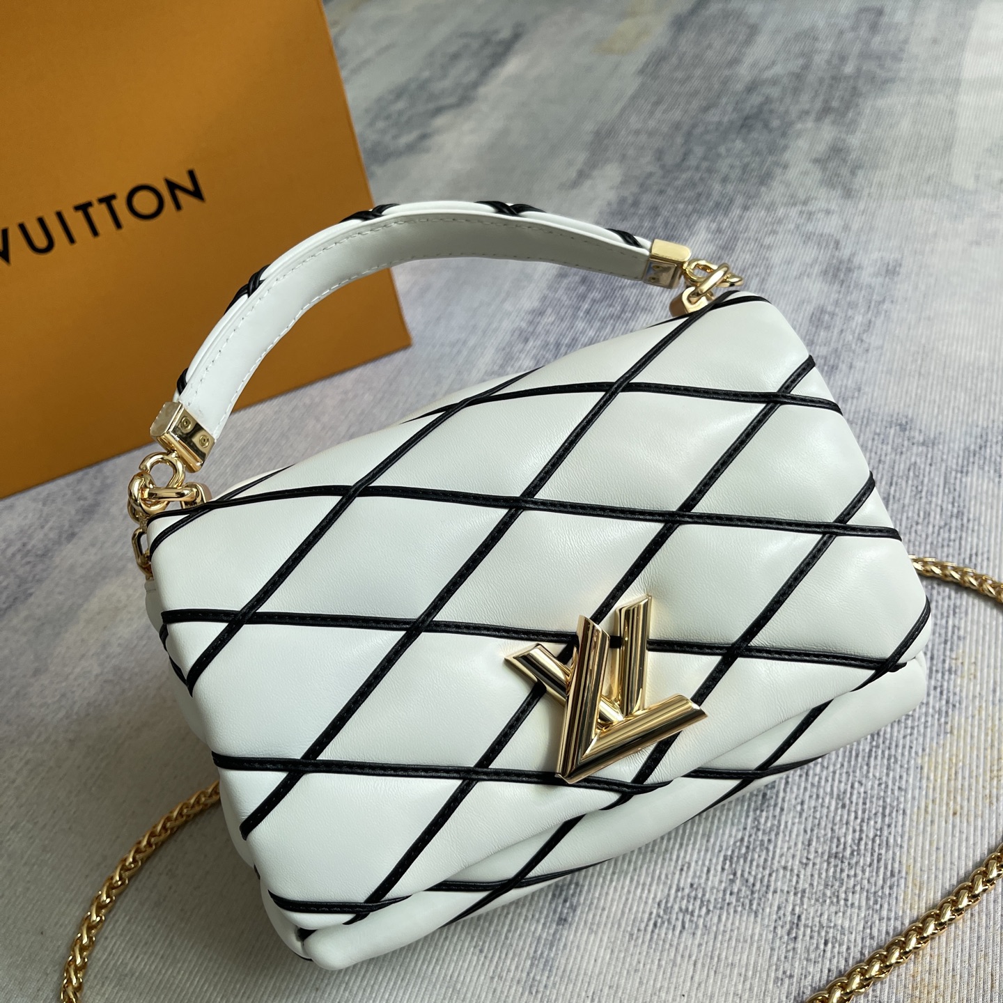 Louis Vuitton GO-14 Medium Handbag - Image 2