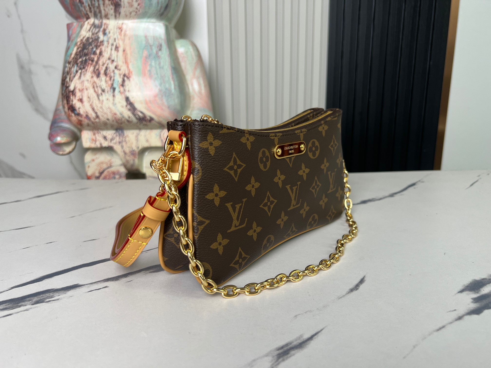 Louis Vuitton Liv Pochette Double Chain Shoulder Bag M83008 - Image 2