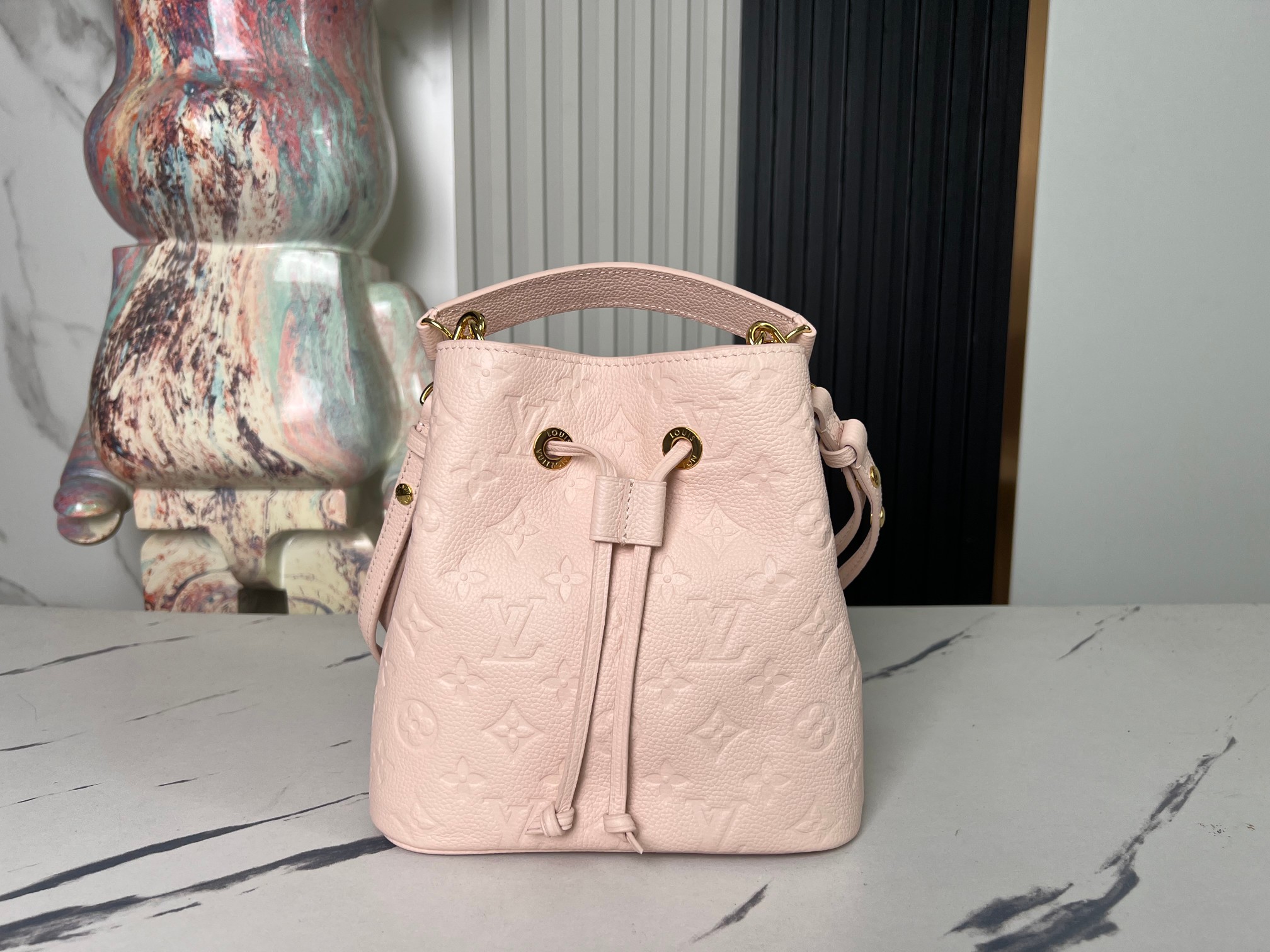 Louis Vuitton NéoNoé BB Bucket Bag in Pink Monogram Empreinte Leather - Image 2