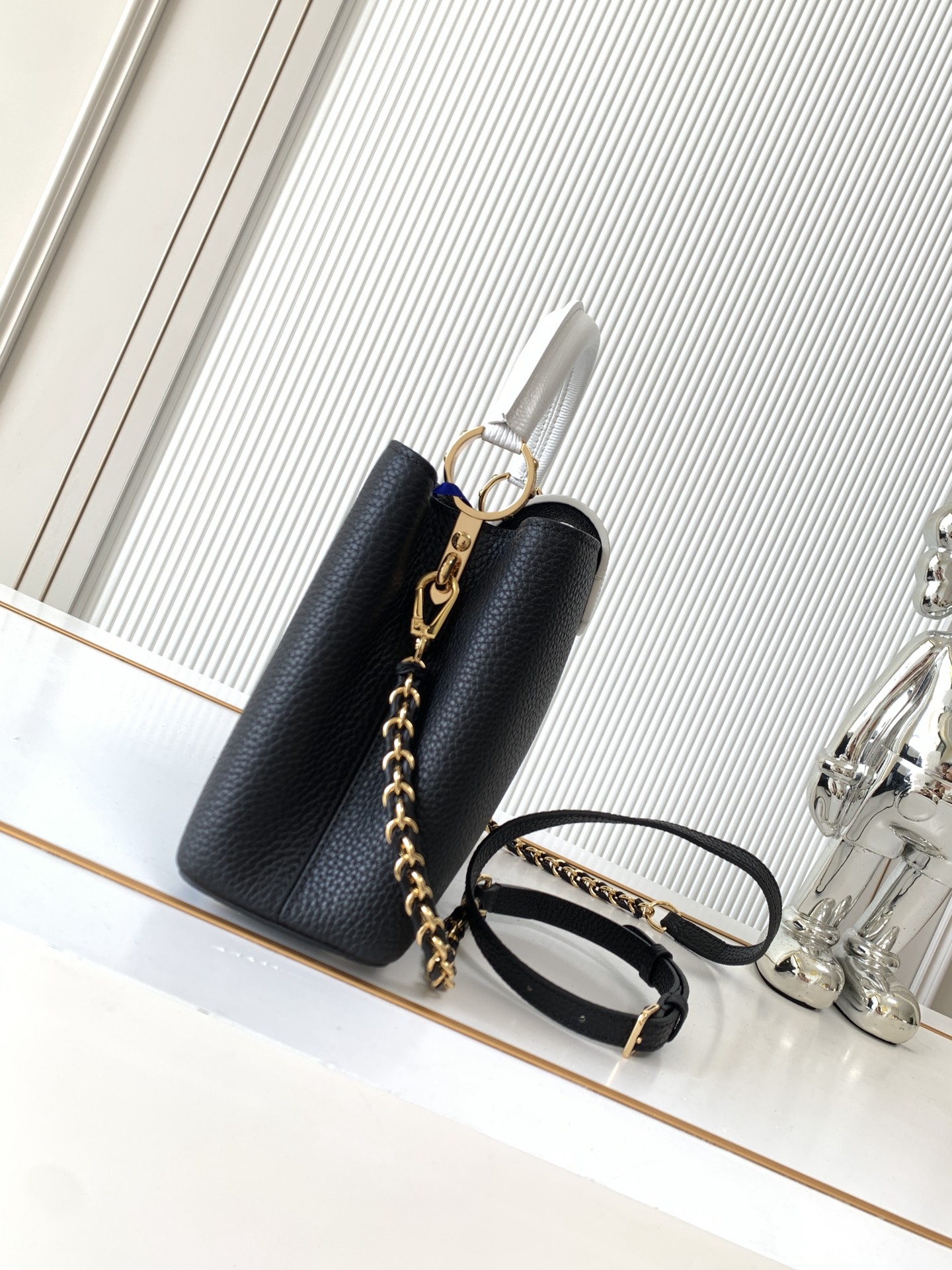 Louis Vuitton Capucines BB Handbag N85830 - Image 2