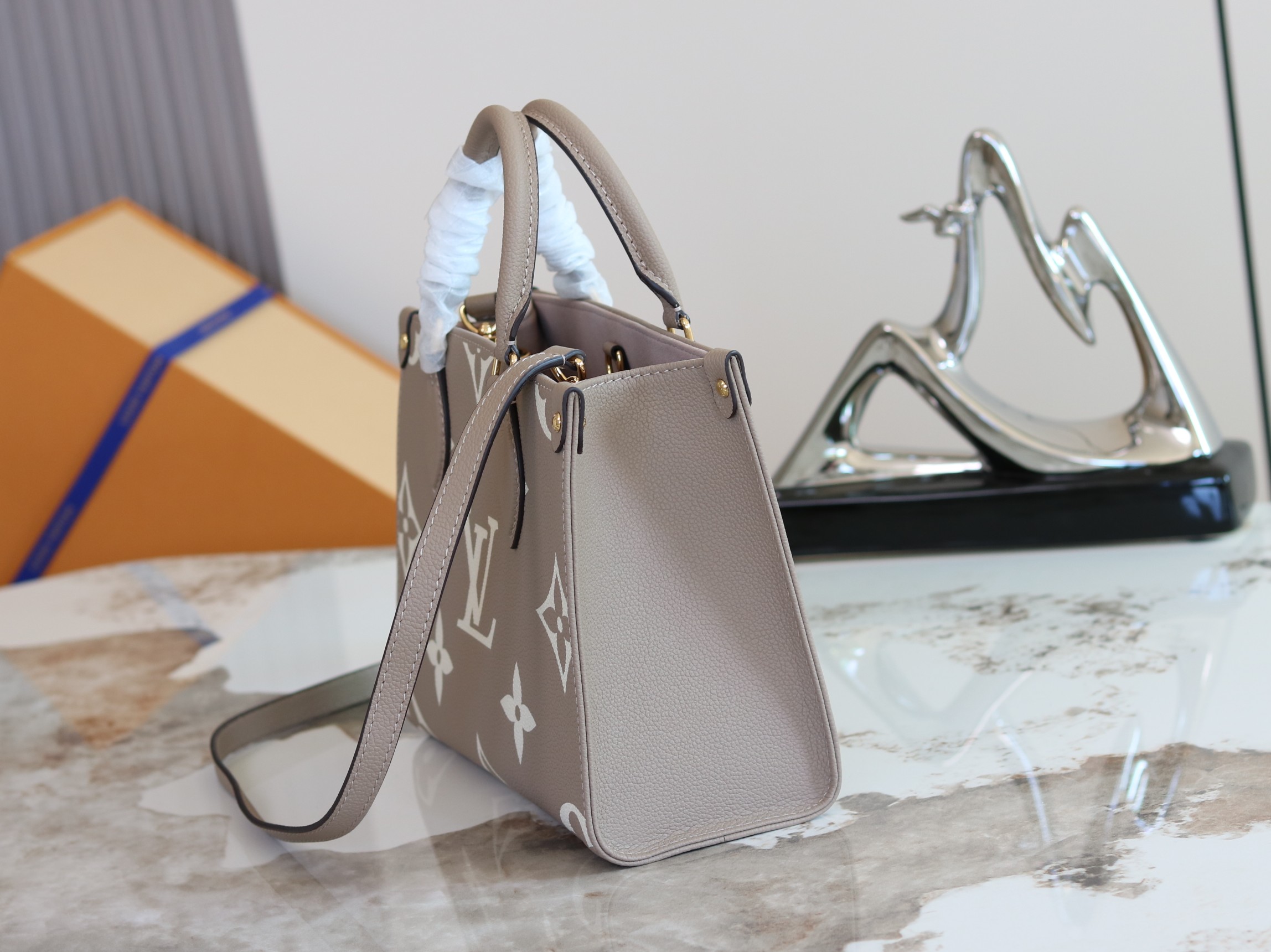 Louis Vuitton Onthego Mini Tote Bag in Monogram Empreinte Leather M45779 - Image 2