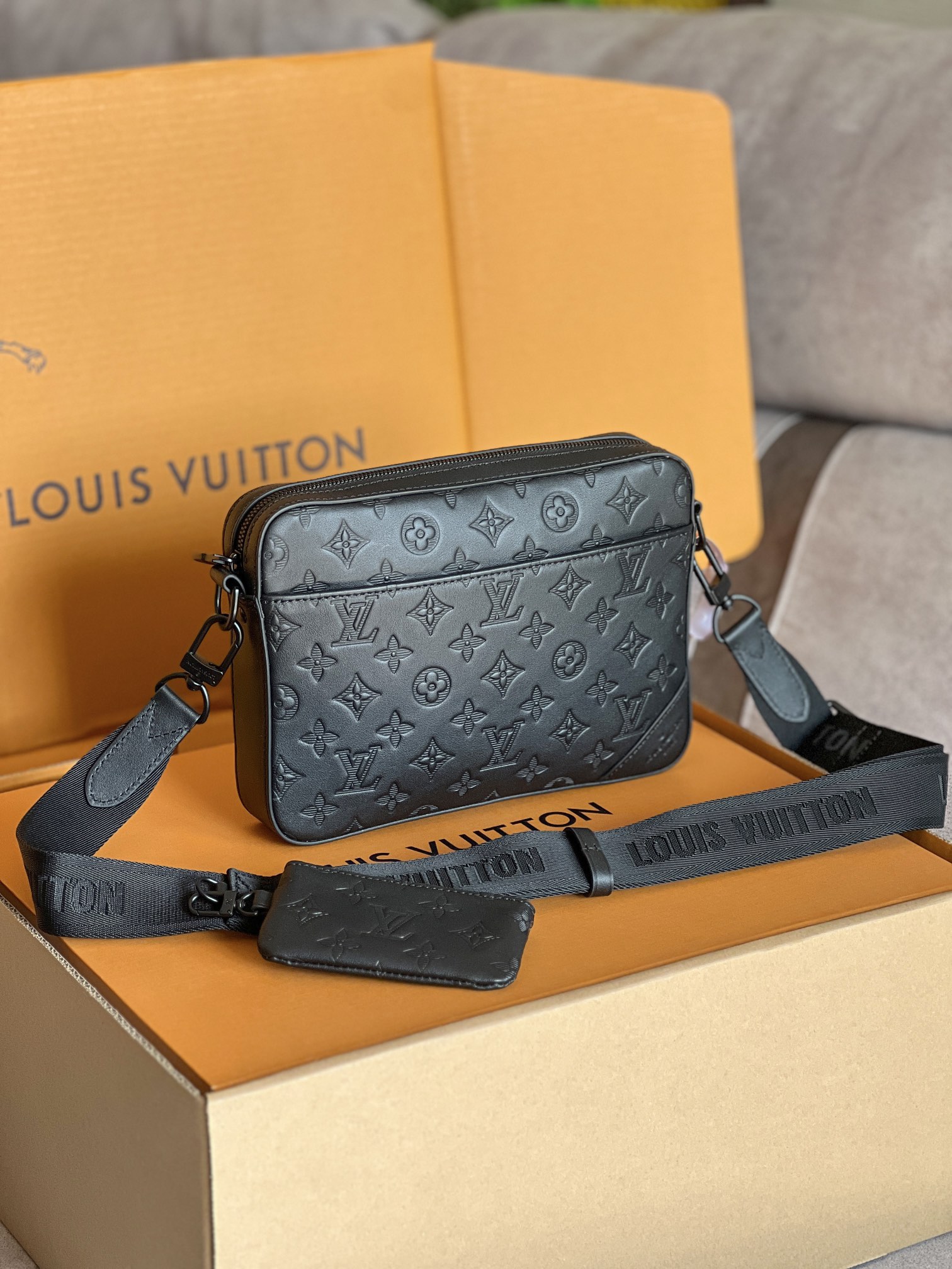 Louis Vuitton Duo Messenger Bag in Monogram Shadow Leather - Image 2