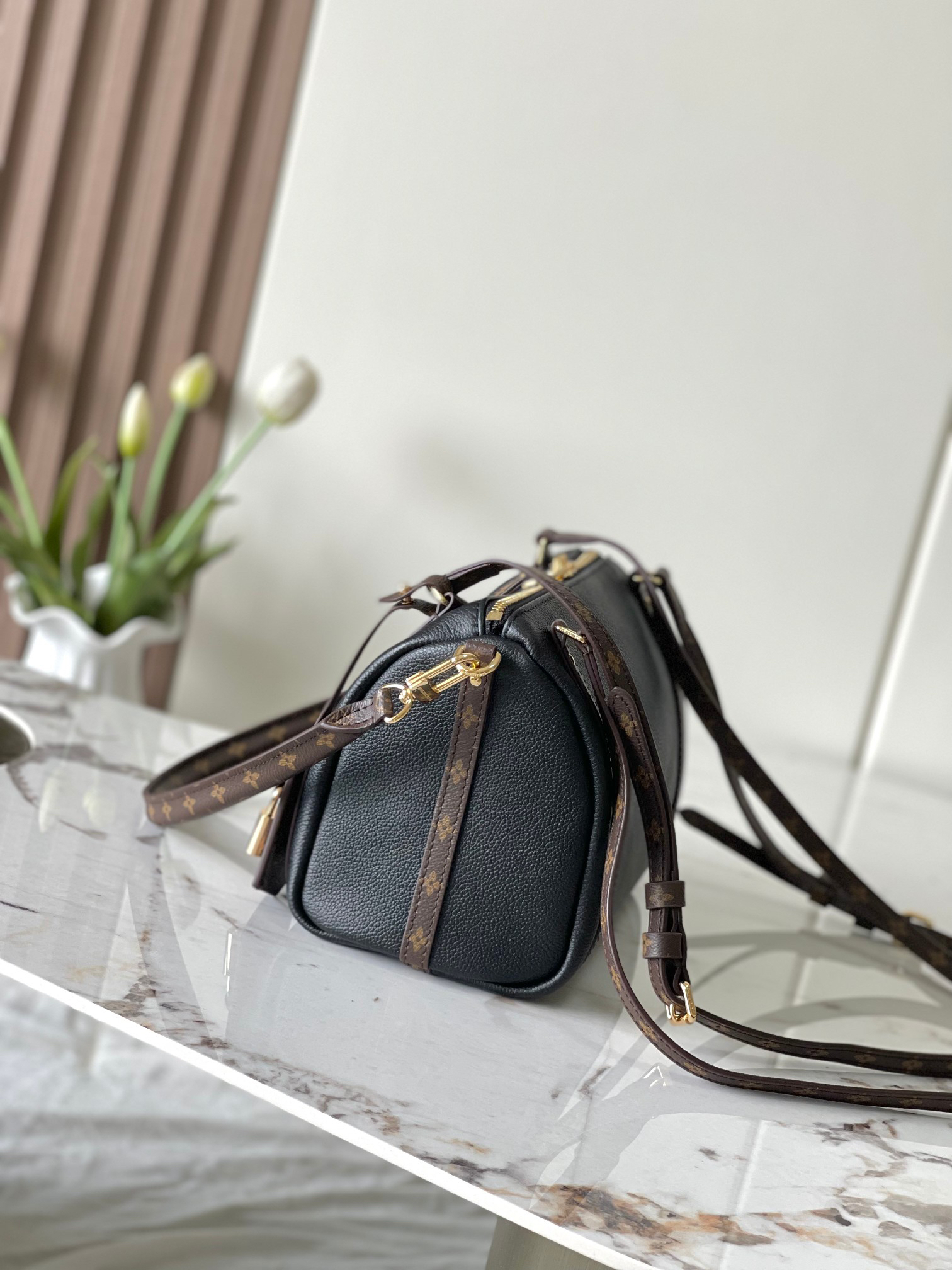 Louis Vuitton Express Small Crossbody Bag M26039 in Black Calfskin - Image 2