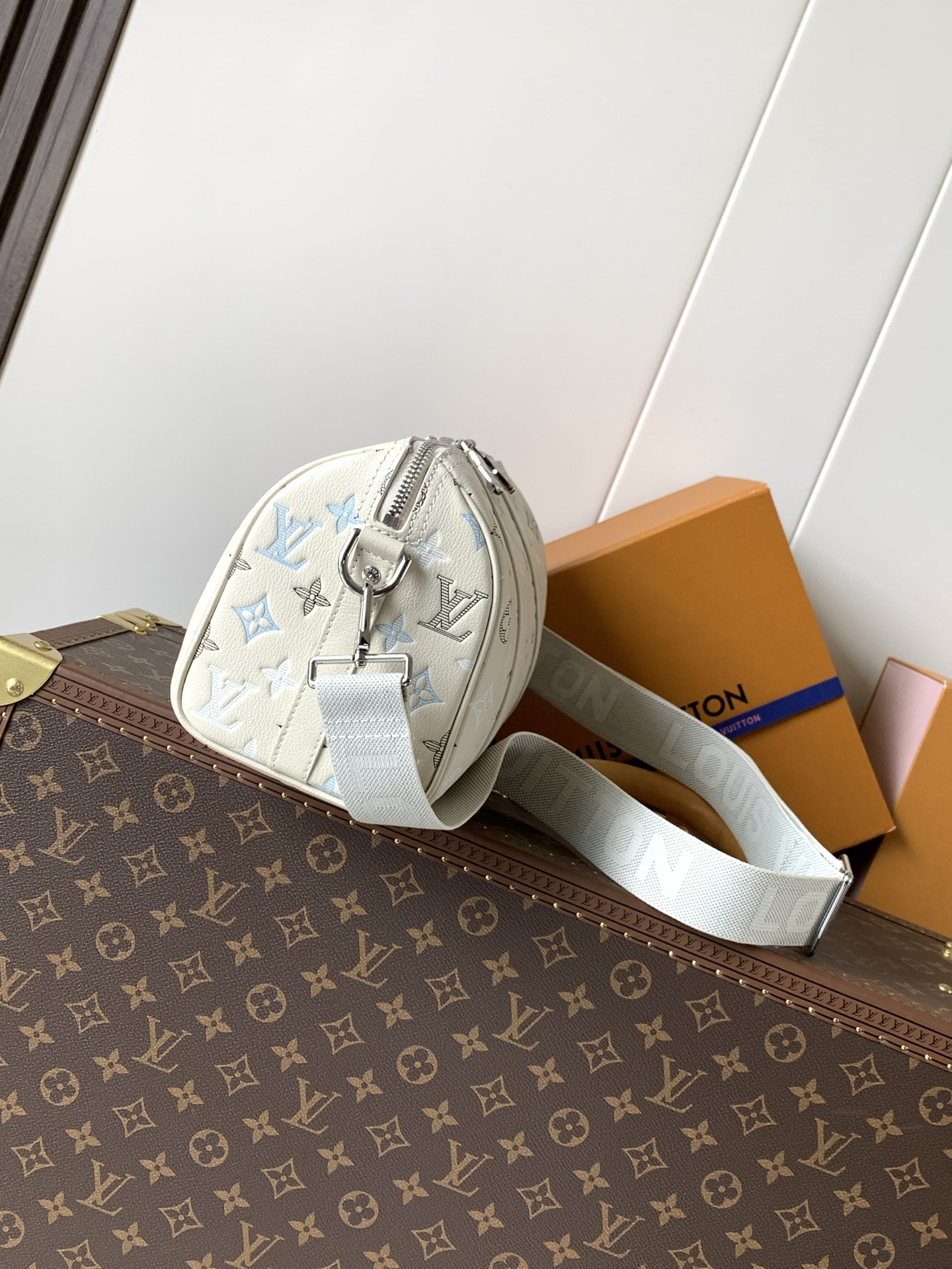Louis Vuitton City Keepall M28617 Monogram Shadow Leather Crossbody Bag - Image 2