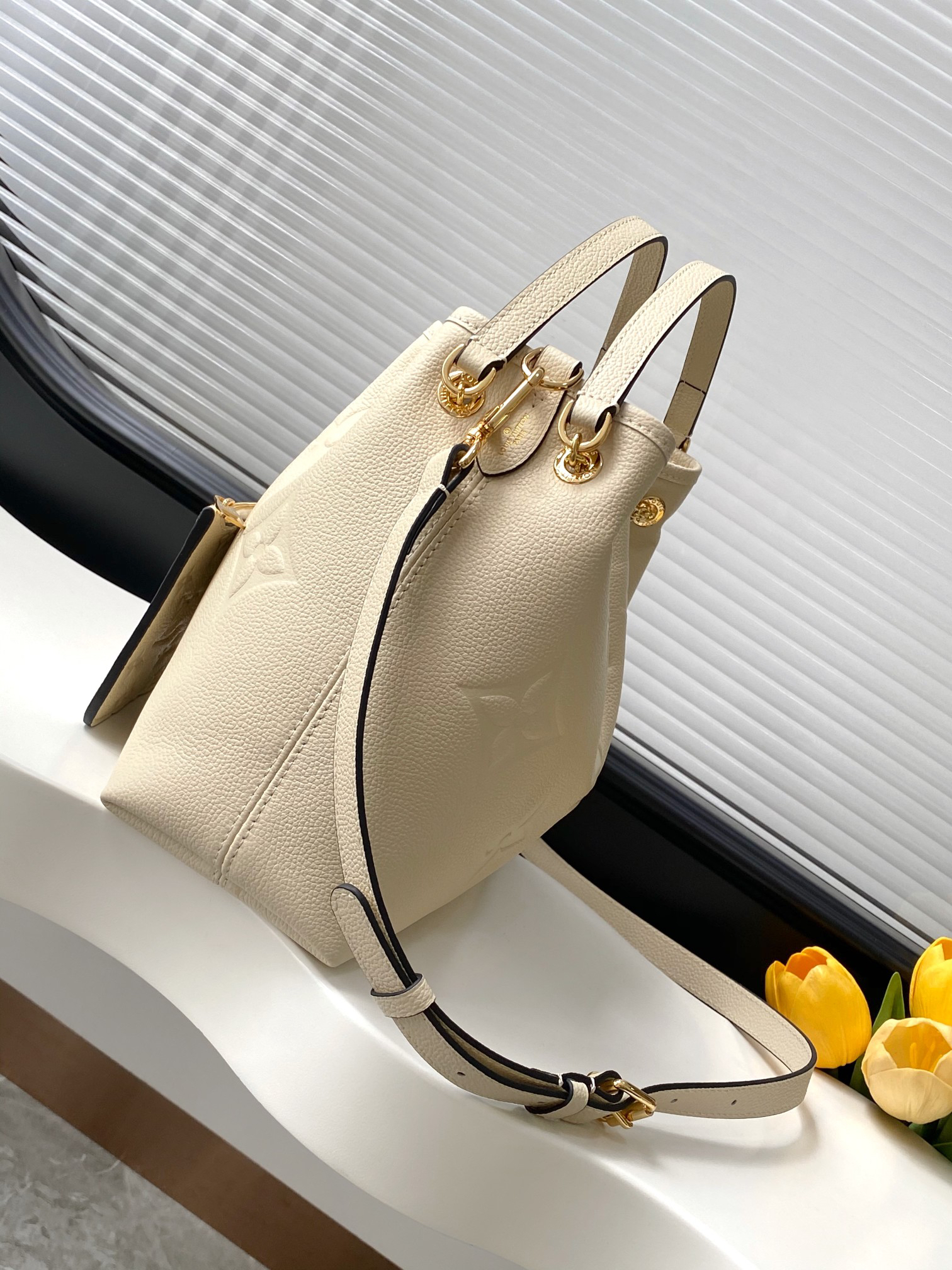 LV Bundle Monogram Empreinte Leather Handbag - Image 2