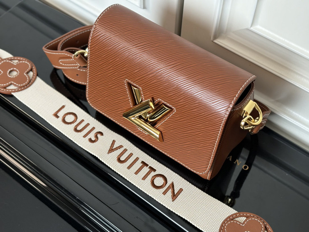 Louis Vuitton Twist Traveler Small Handbag - Image 2