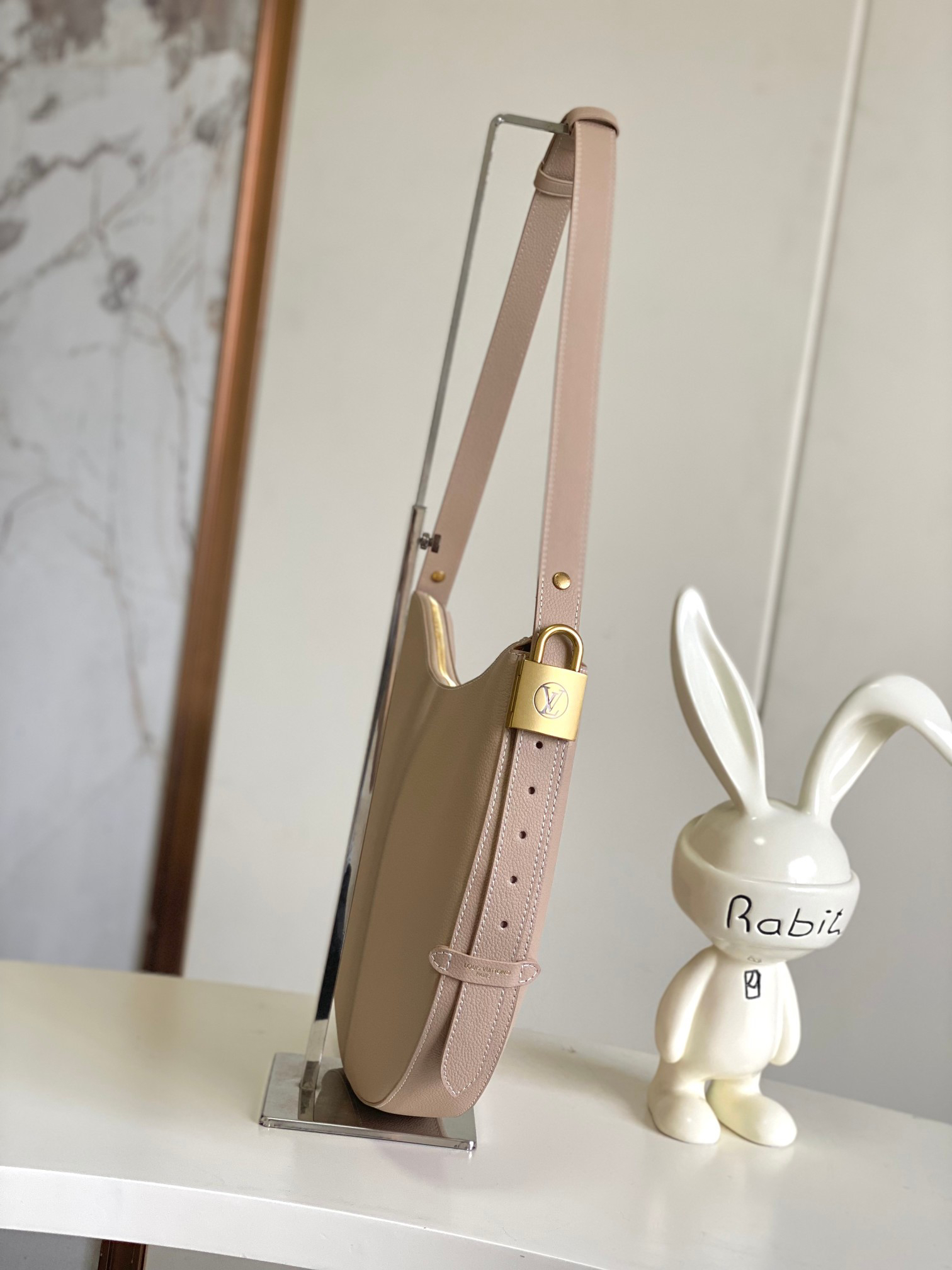 Louis Vuitton Low Key Cookie Medium Handbag - Image 2