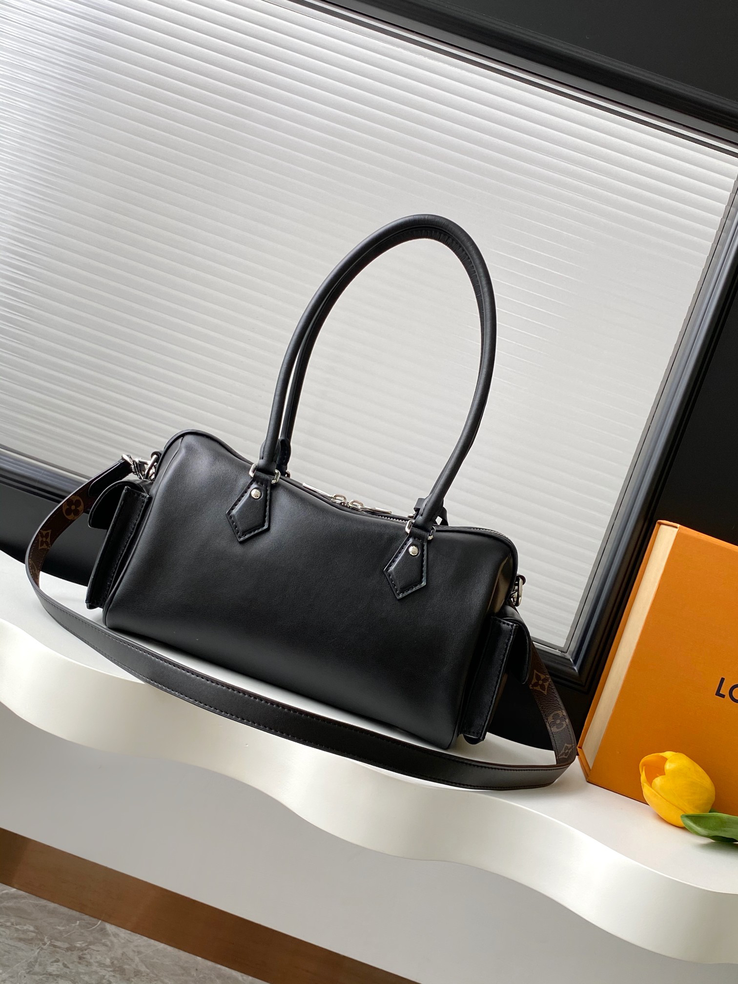 Louis Vuitton Speedy Cargo Handbag M12965 - Image 2