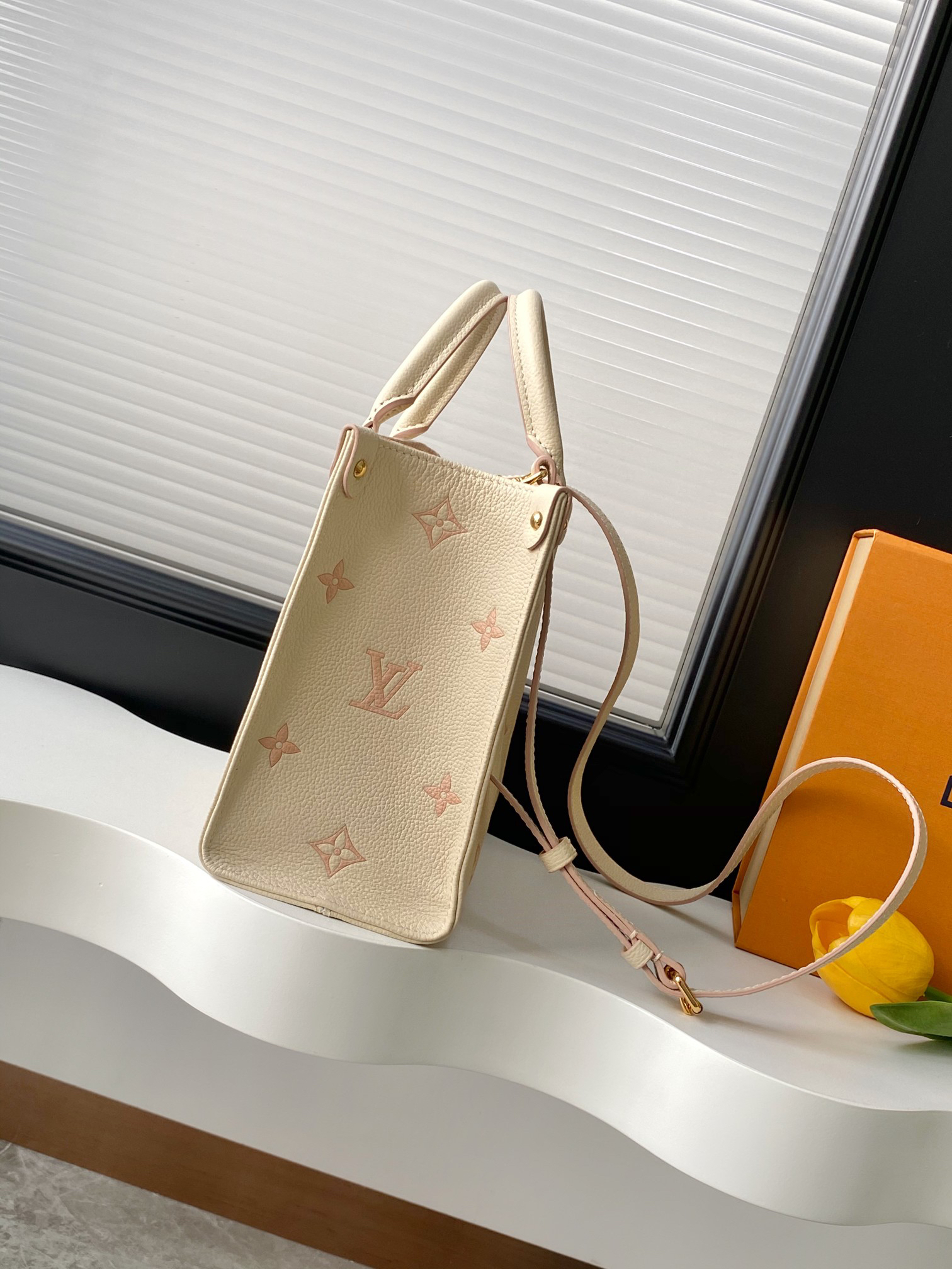 Louis Vuitton OnTheGo Small Tote Bag M14403 in Beige Monogram Empreinte Leather - Image 2