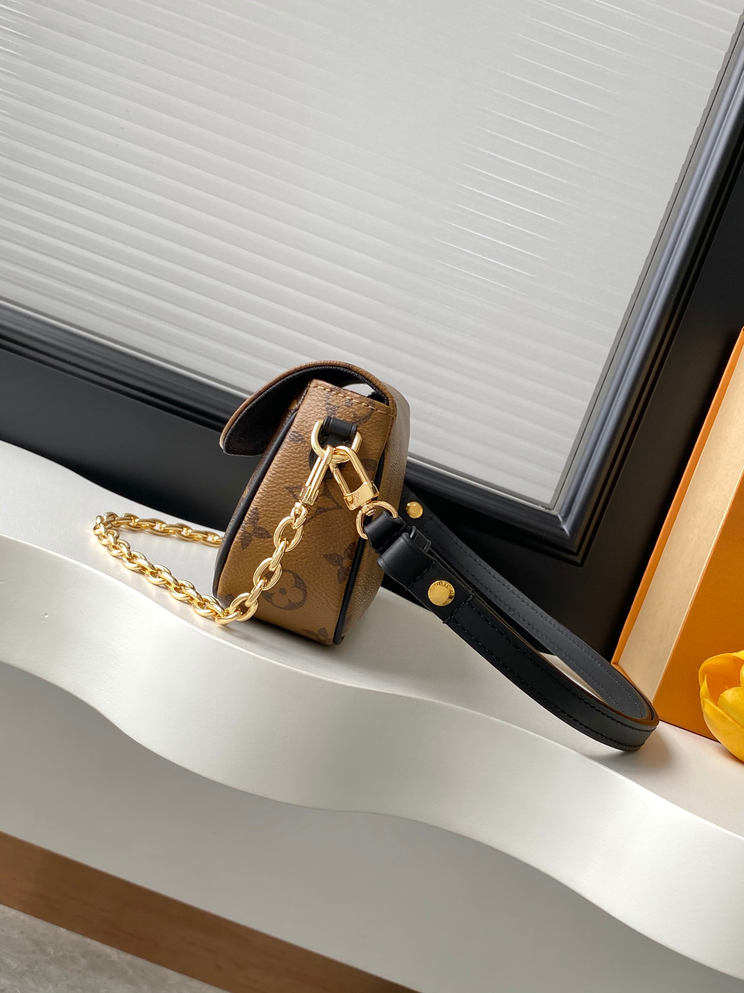 Louis Vuitton Wallet On Chain Ivy in Monogram Canvas - Image 2