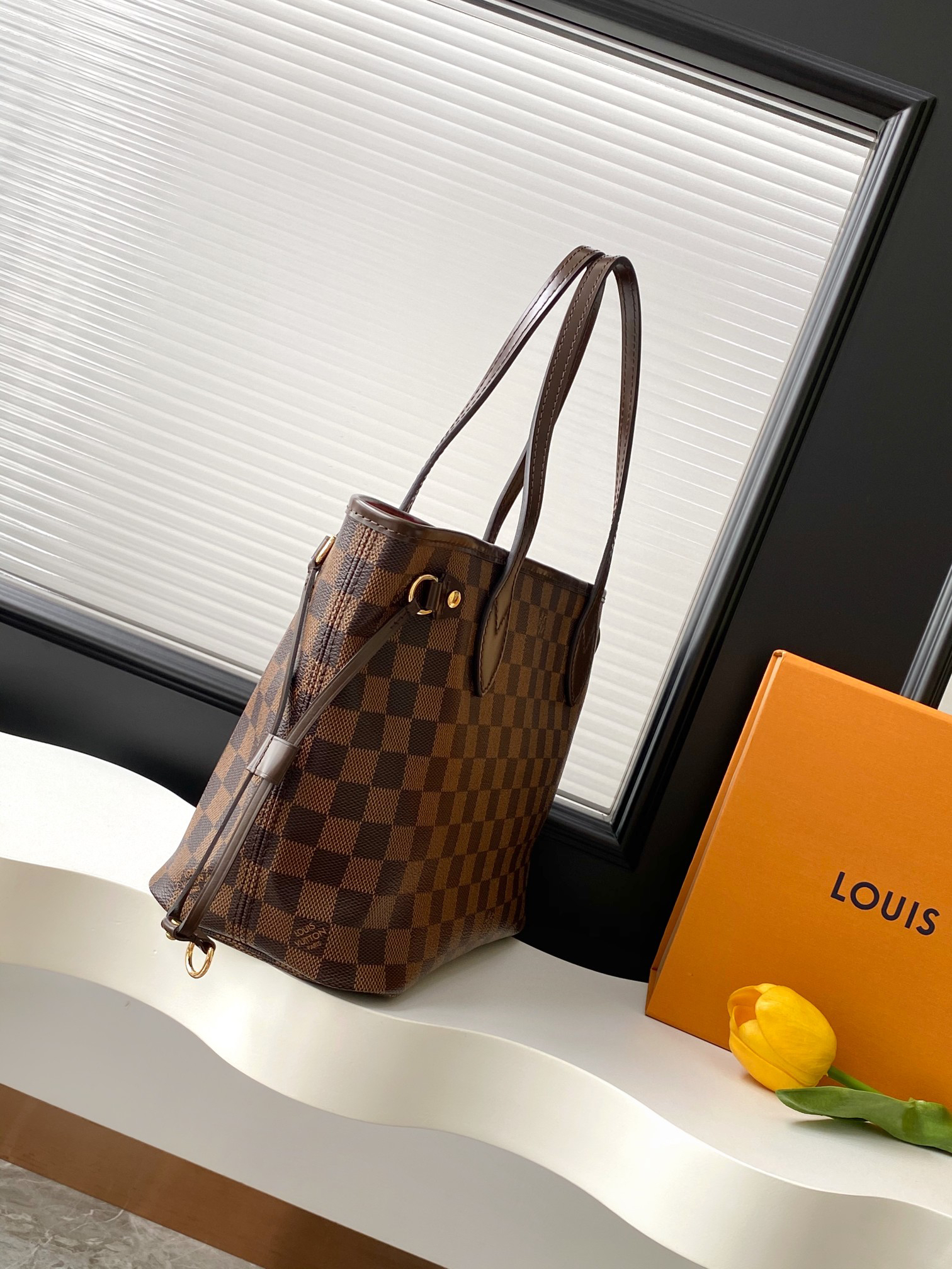 Louis Vuitton Neverfull Small Tote Bag - Image 2