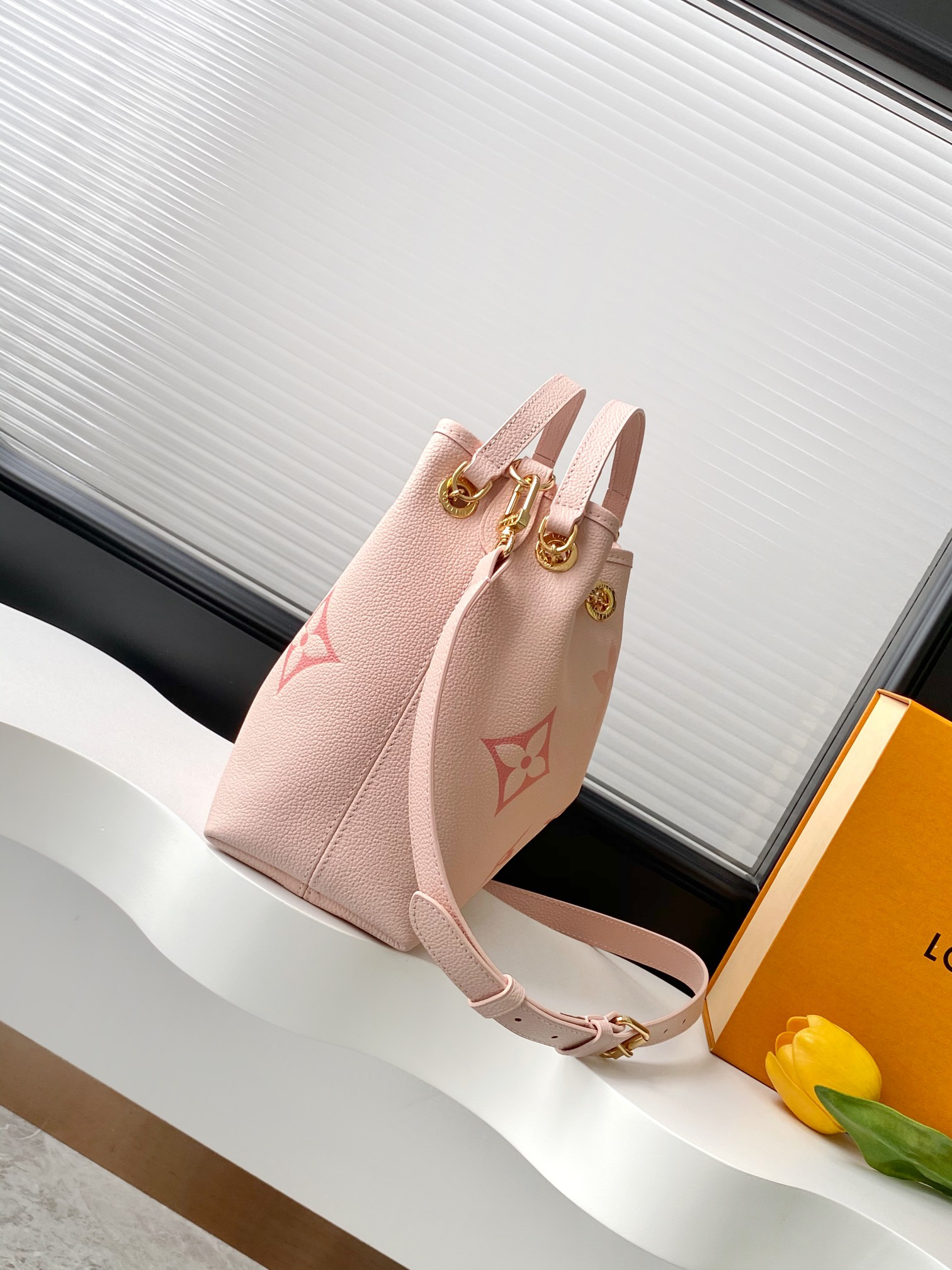 Louis Vuitton Monogram Empreinte Leather Handbag M47209 - Image 2