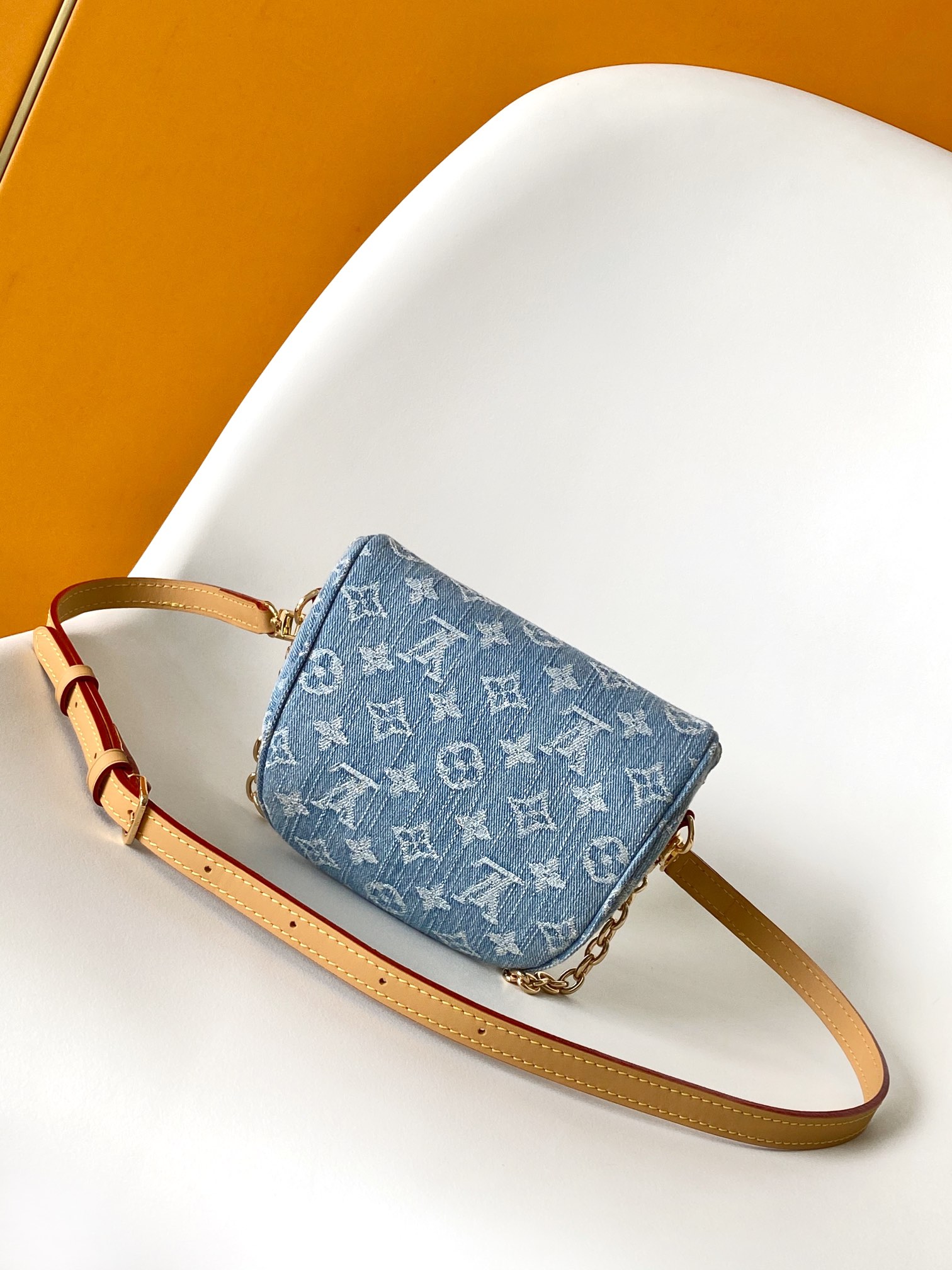 Louis Vuitton Mini Bumbag in Washed Denim - Image 2