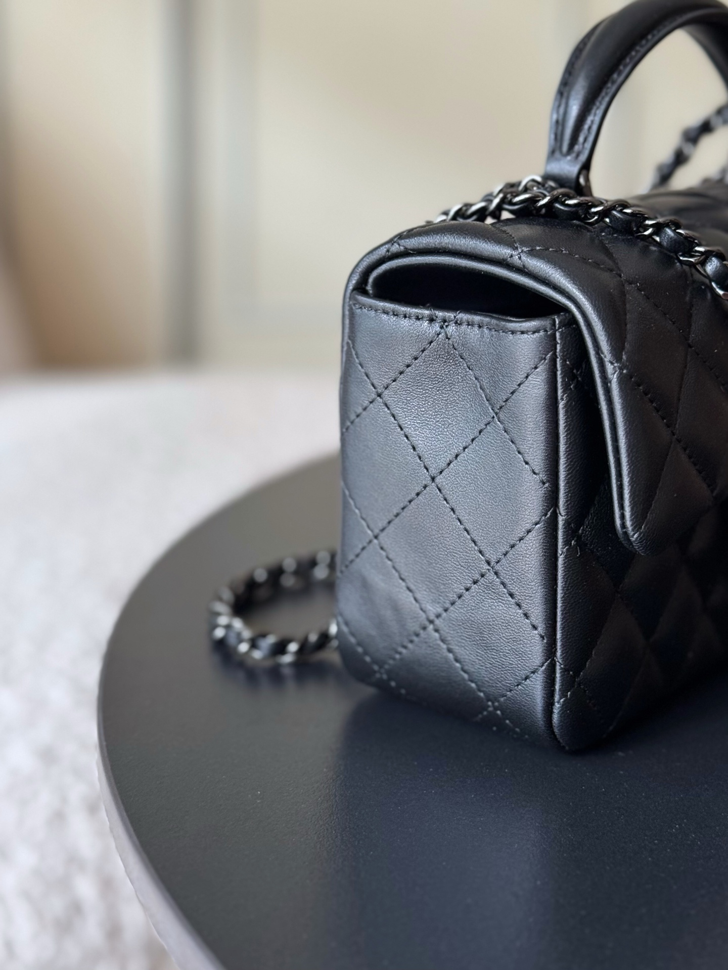 Chanel 21K Mini Classic Flap Bag with Handle AS2431 - Image 2