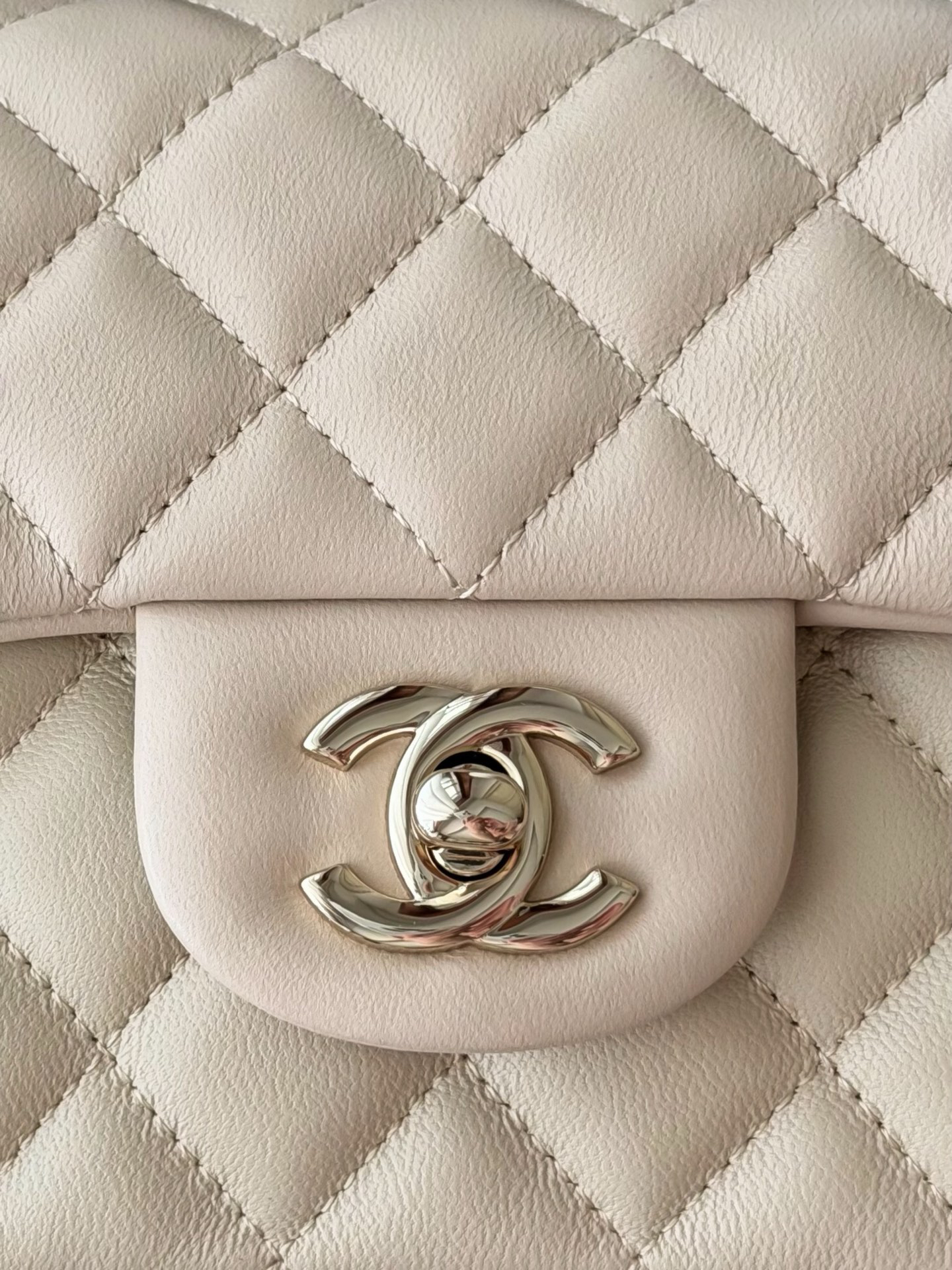Chanel 21K Mini Classic Flap Bag with Top Handle AS2431 - Image 2