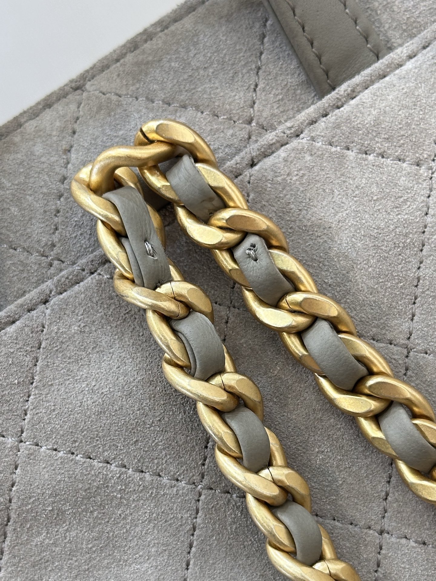 Chanel 25B Shoulder Bag - Image 2