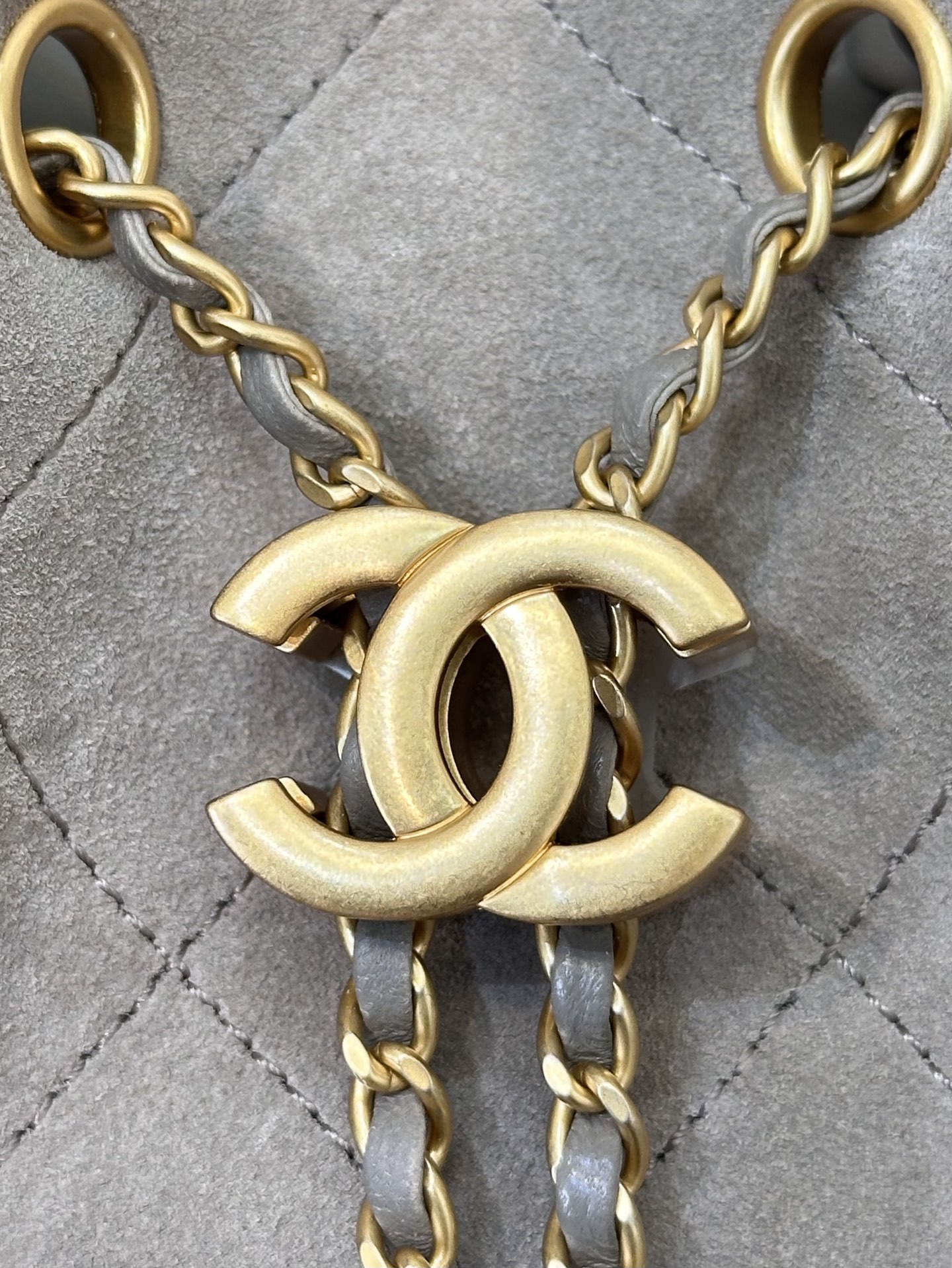 Chanel 25B Shoulder Bag - Image 2