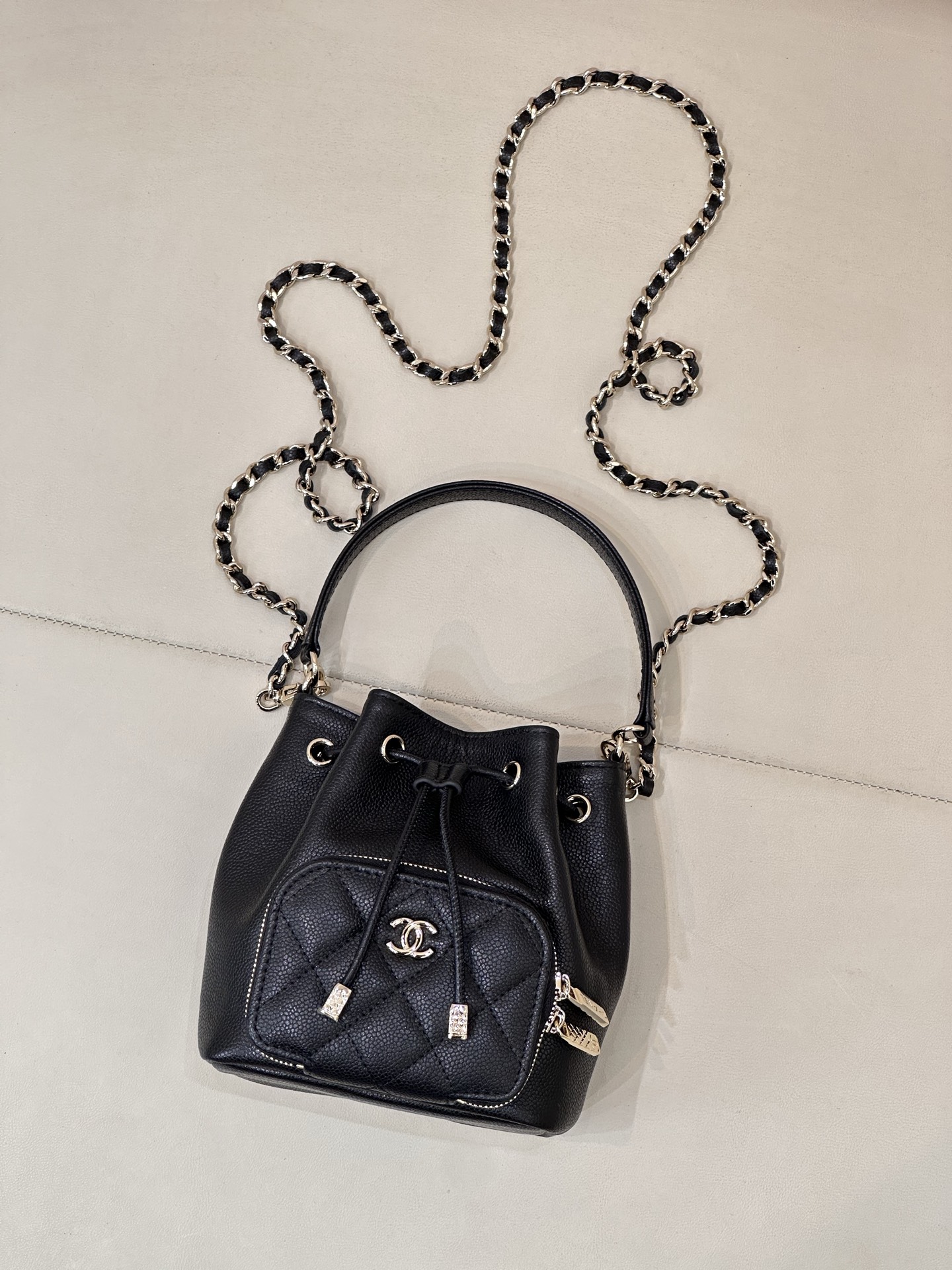 Chanel 25B Mini Chain Drawstring Bucket Bag - Image 2