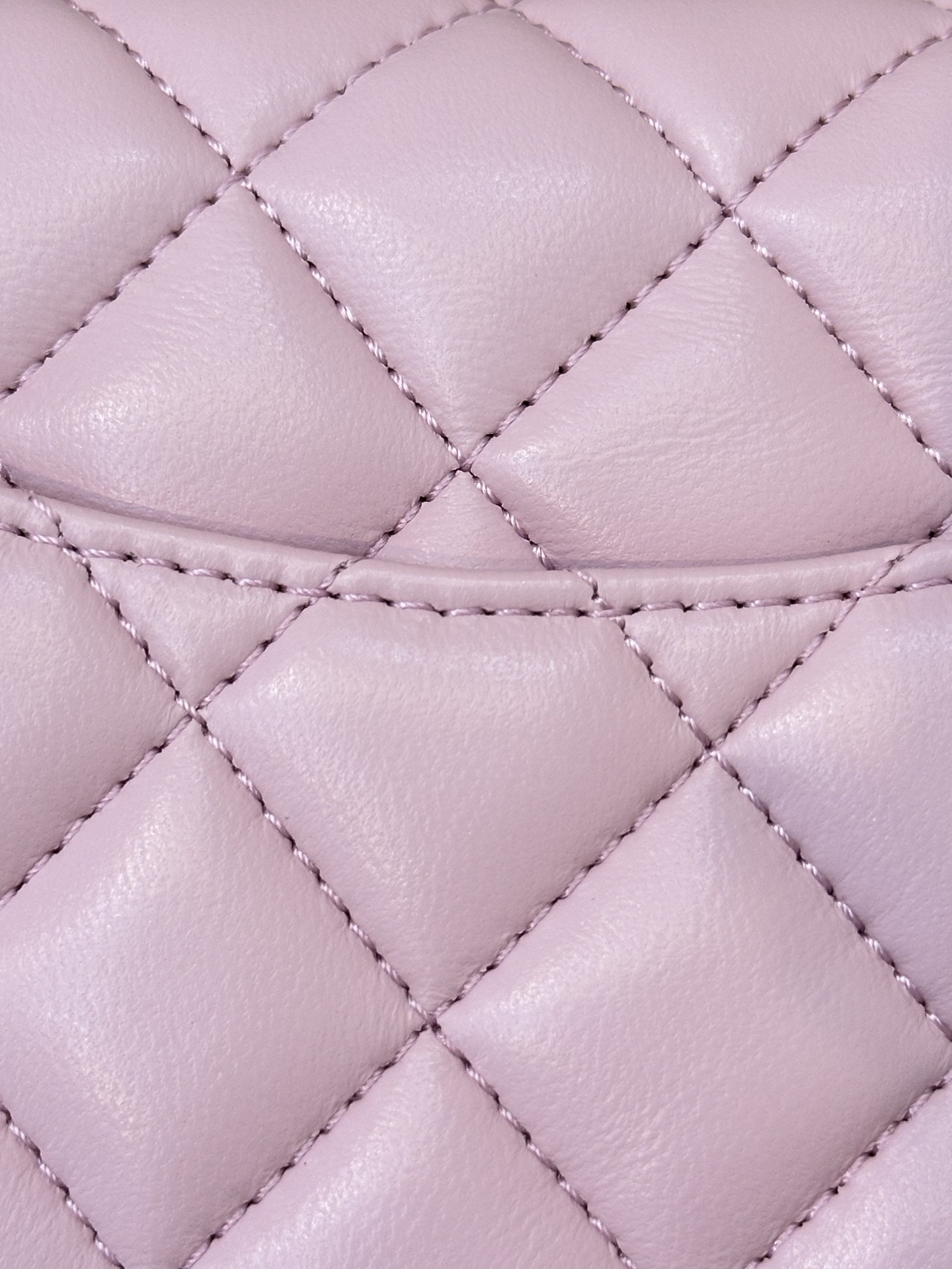 Lambskin Quilted Crossbody Bag 17 x 12 x 7 cm - Image 2
