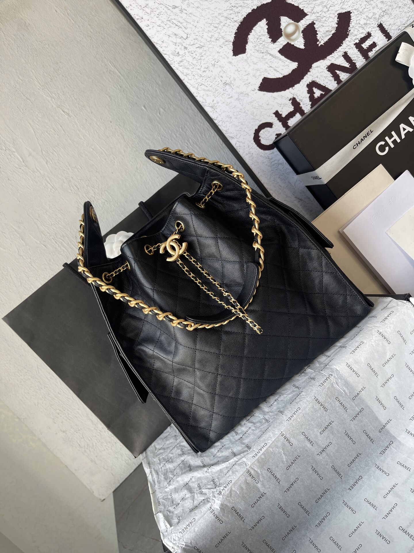 CHANEL 25 Textured Leather Hobo Shoulder Bag AS5311 - Image 2