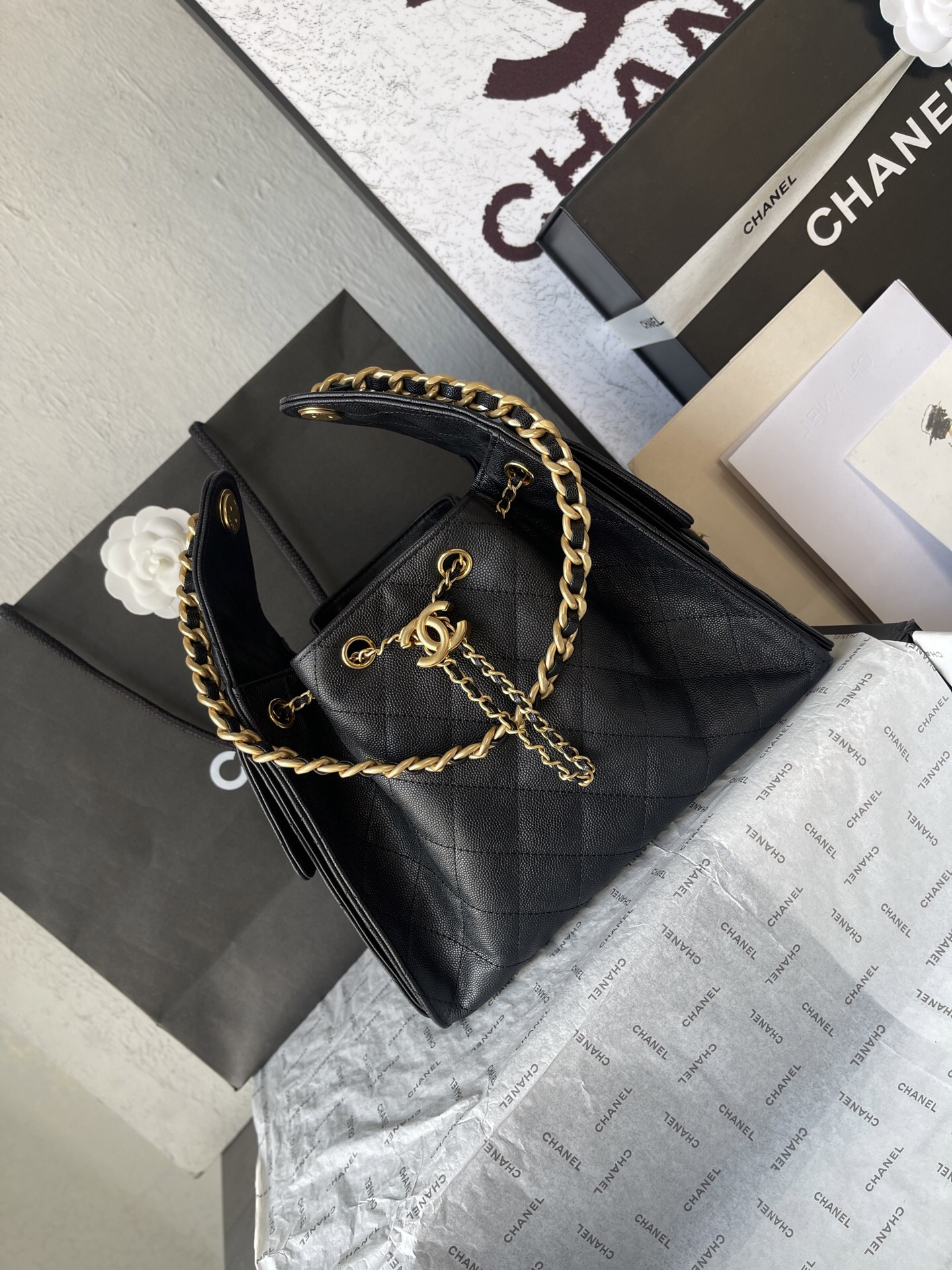 Chanel 25C Quilted Leather Hobo Shoulder Bag - Image 2