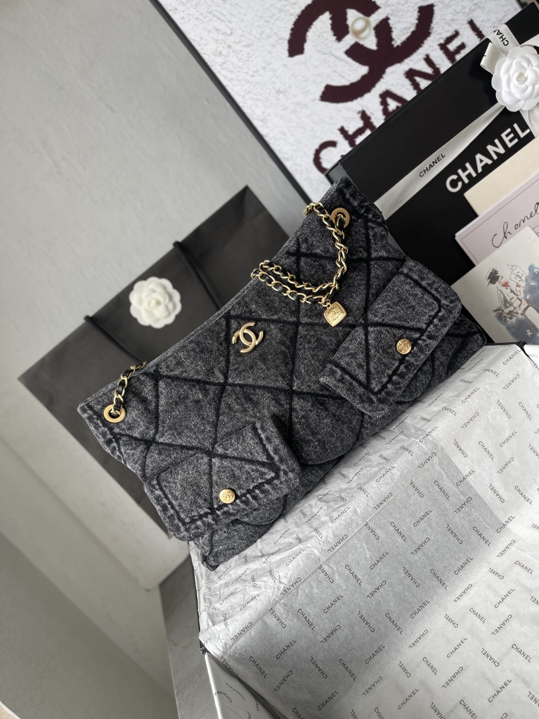 Chanel AS5740 Denim Shopping Tote Bag - Image 2