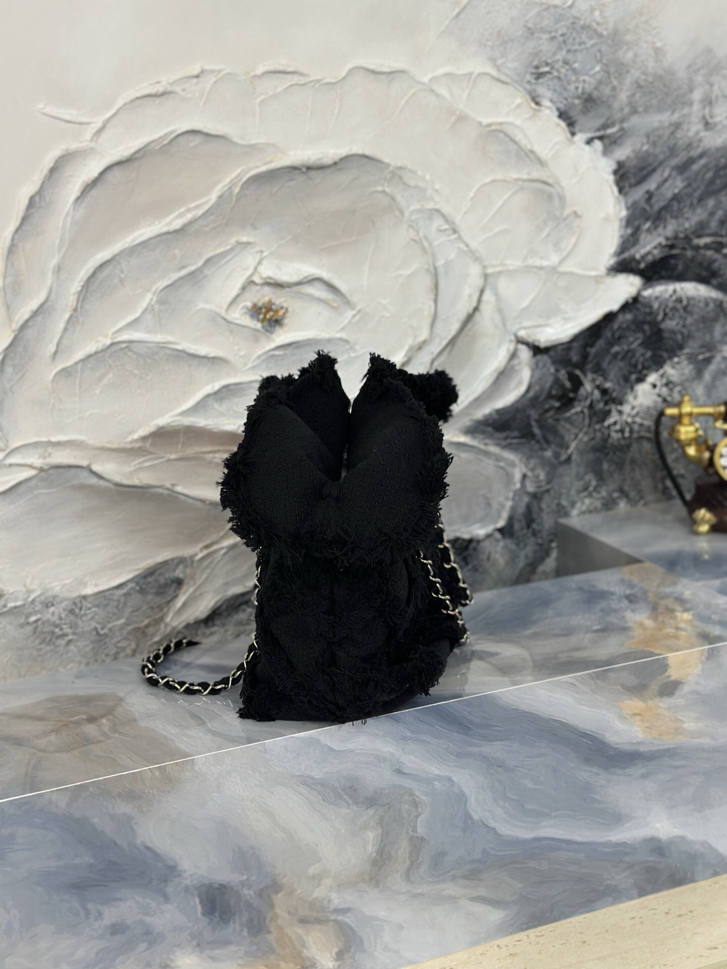 Black Vintage-Inspired Woven Ramie Tote Bag with Fringe - Image 2