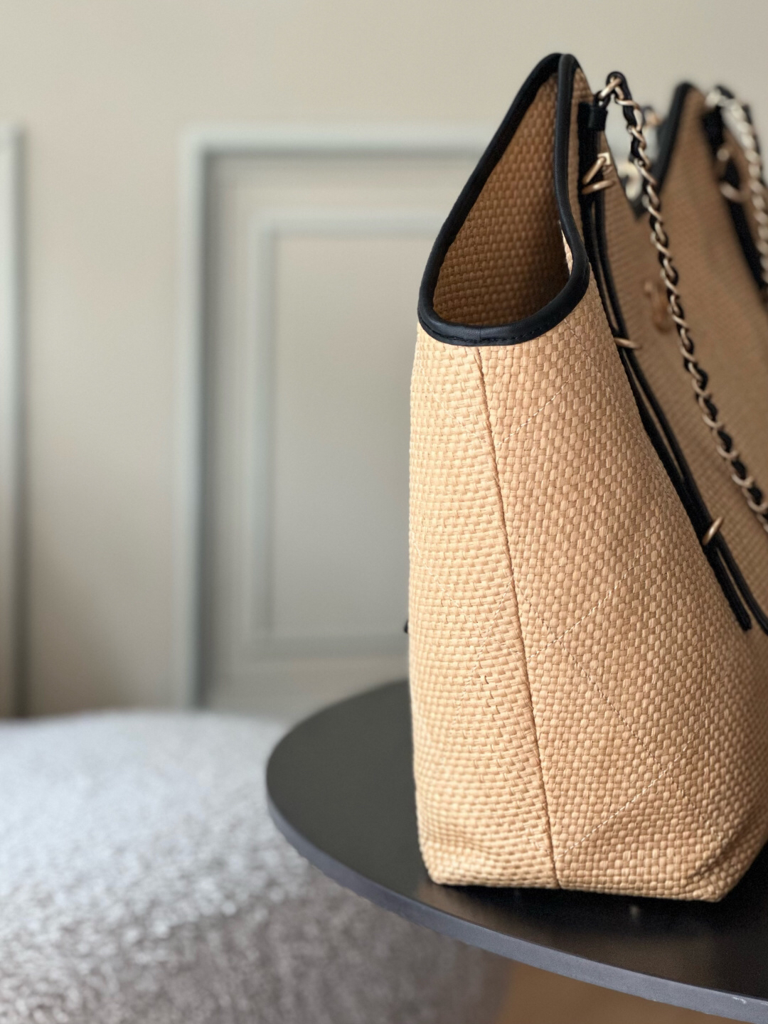 Chanel 25S Maxi Hobo Tote Bag - Image 2
