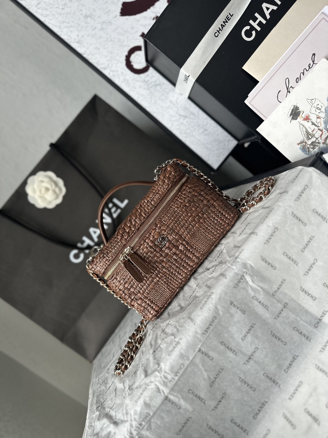 Chanel 26P Woven Small Box Bag - Image 2