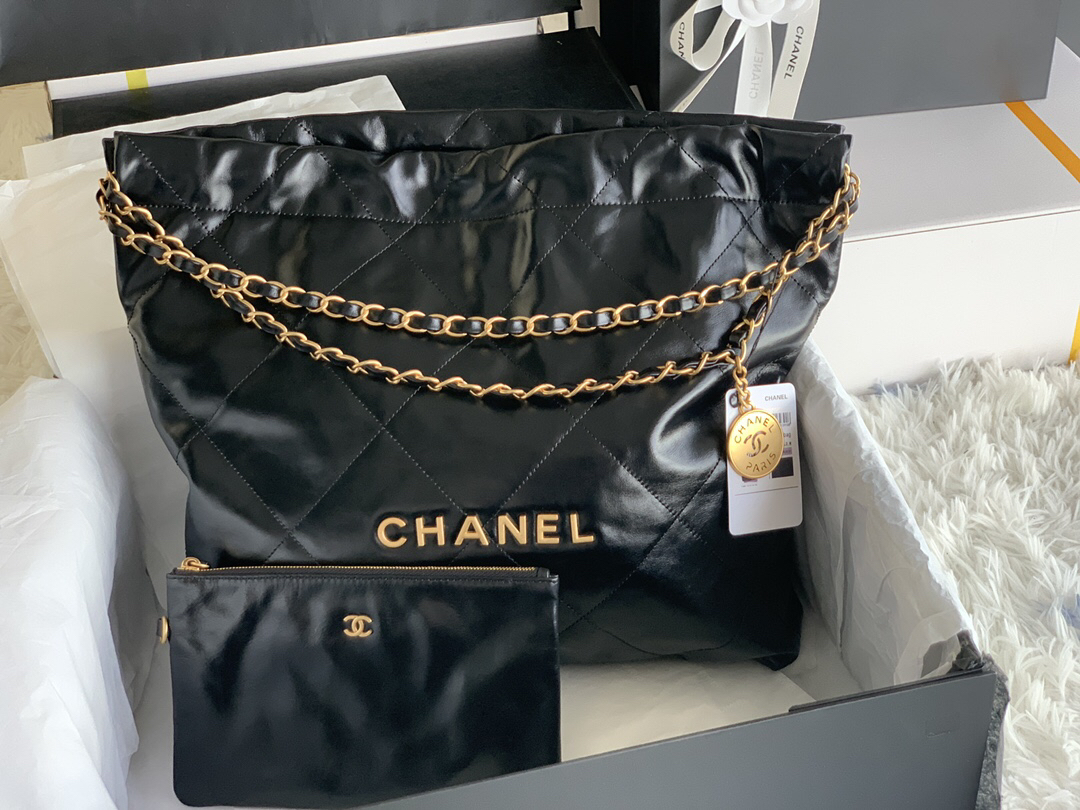 Chanel AS3261 Oil-Waxed Calfskin Shoulder Bag - Image 2